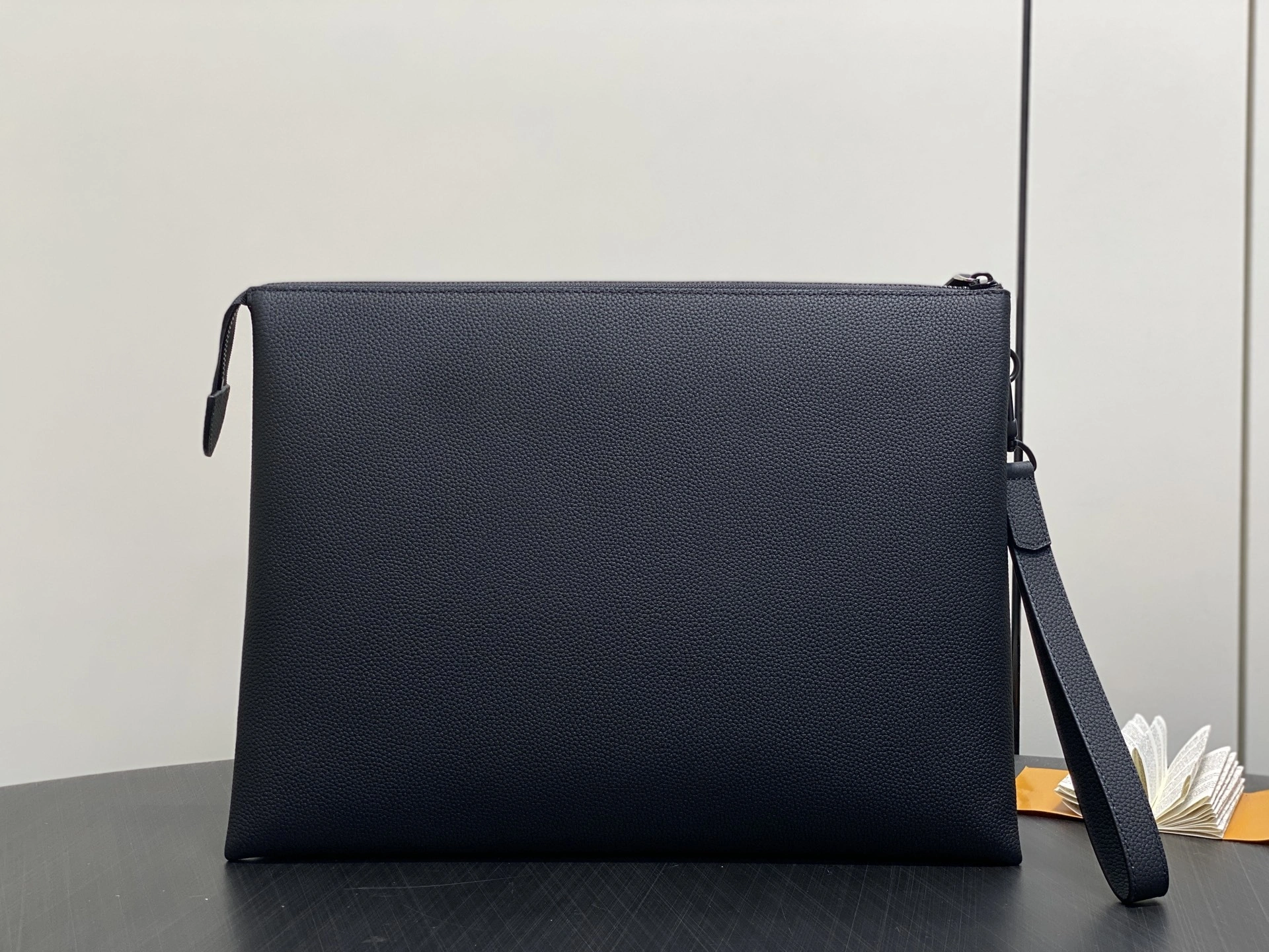 MOMO-- 8V M25943 high quality version Duo Pouch Calfskin item:E-B000J1851