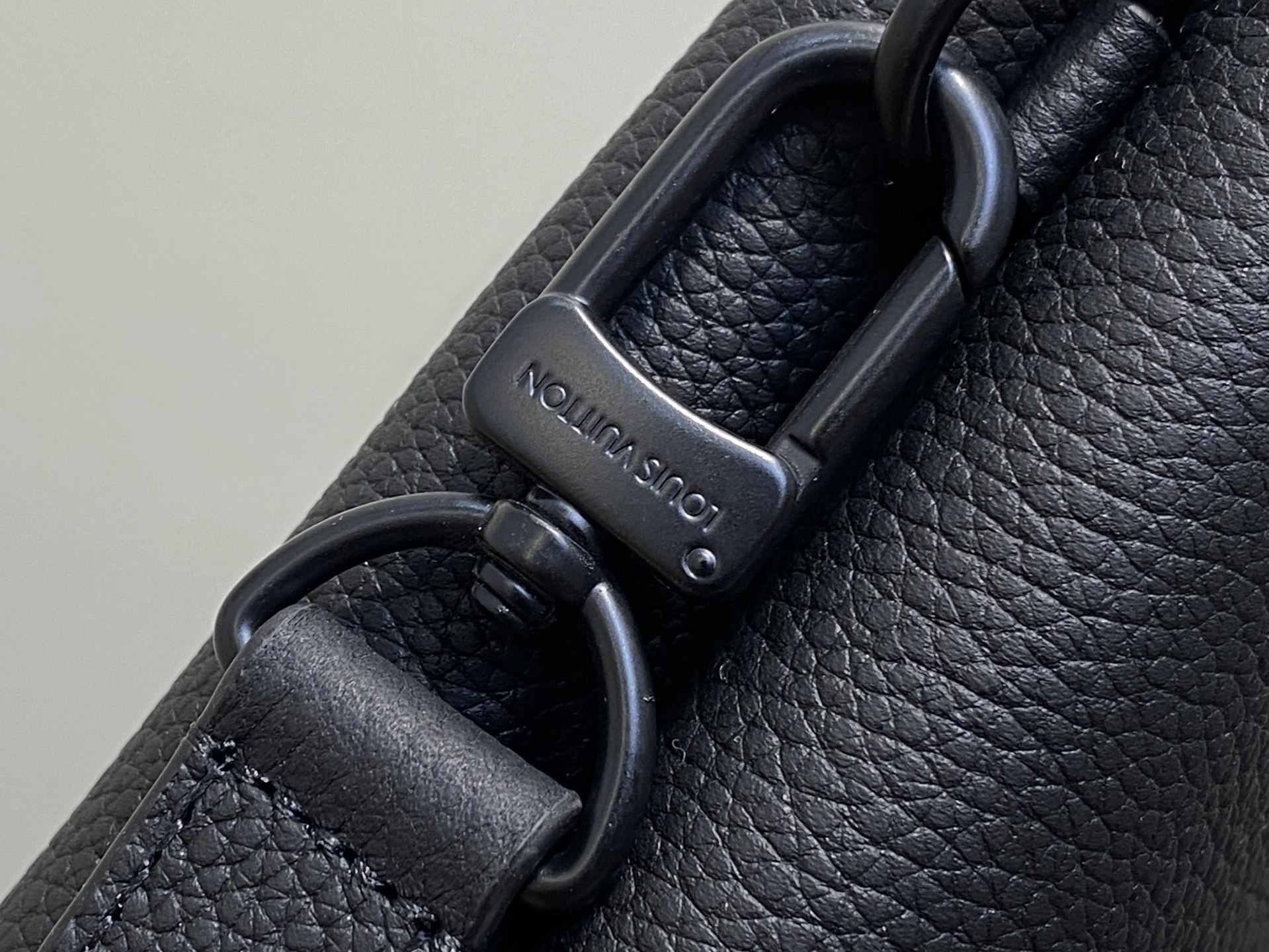 MOMO-- 8V M25943 high quality version Duo Pouch Calfskin item:E-B000J1851