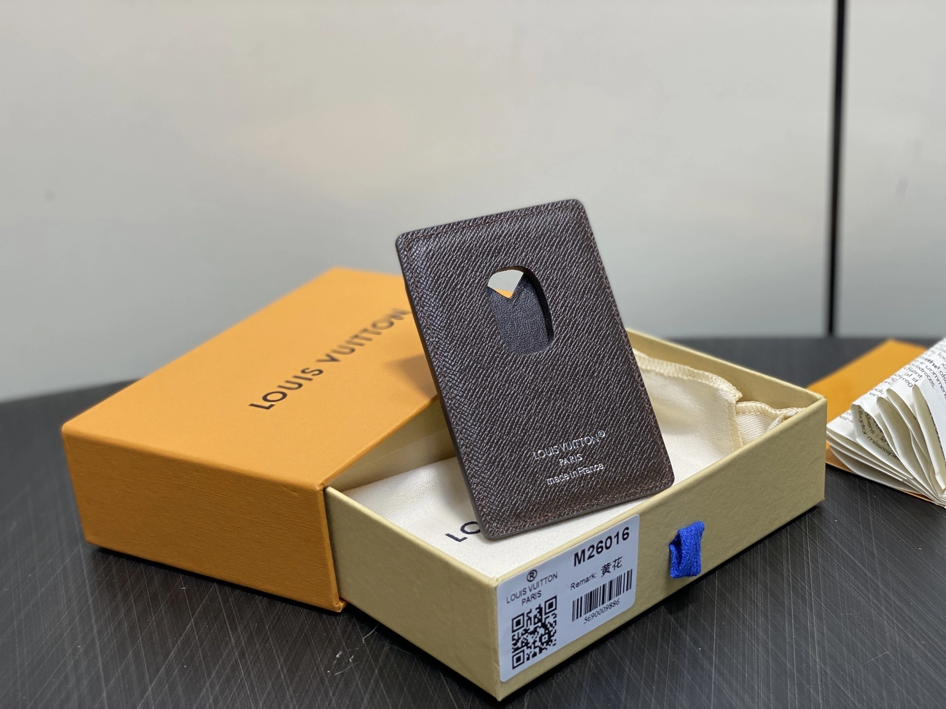 MOMO-- 8V M26016 high quality version Magnet item:E-B000J1811