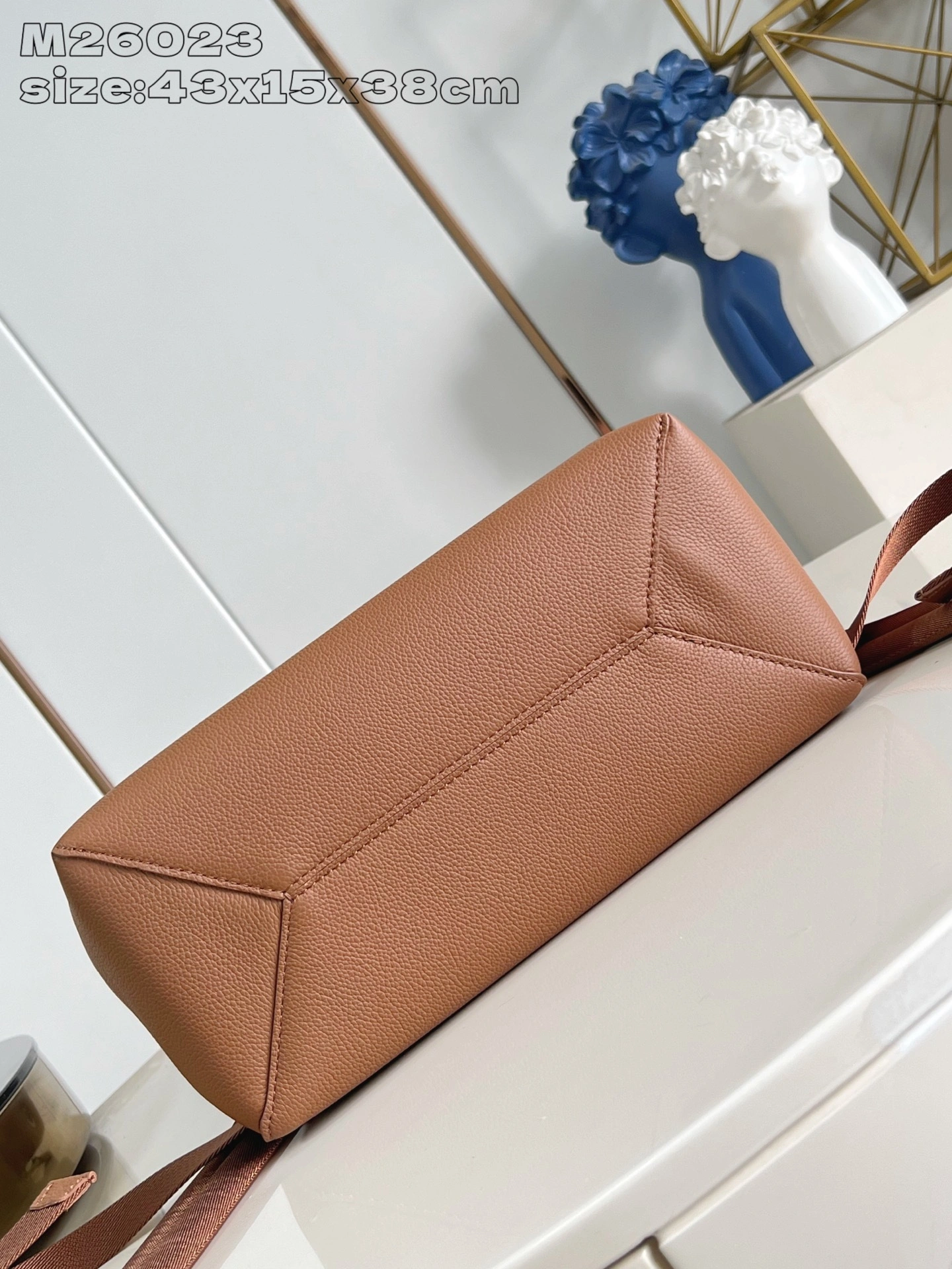 MOMO-- 8V M26023 high quality version cowhide item:E-B574K1826