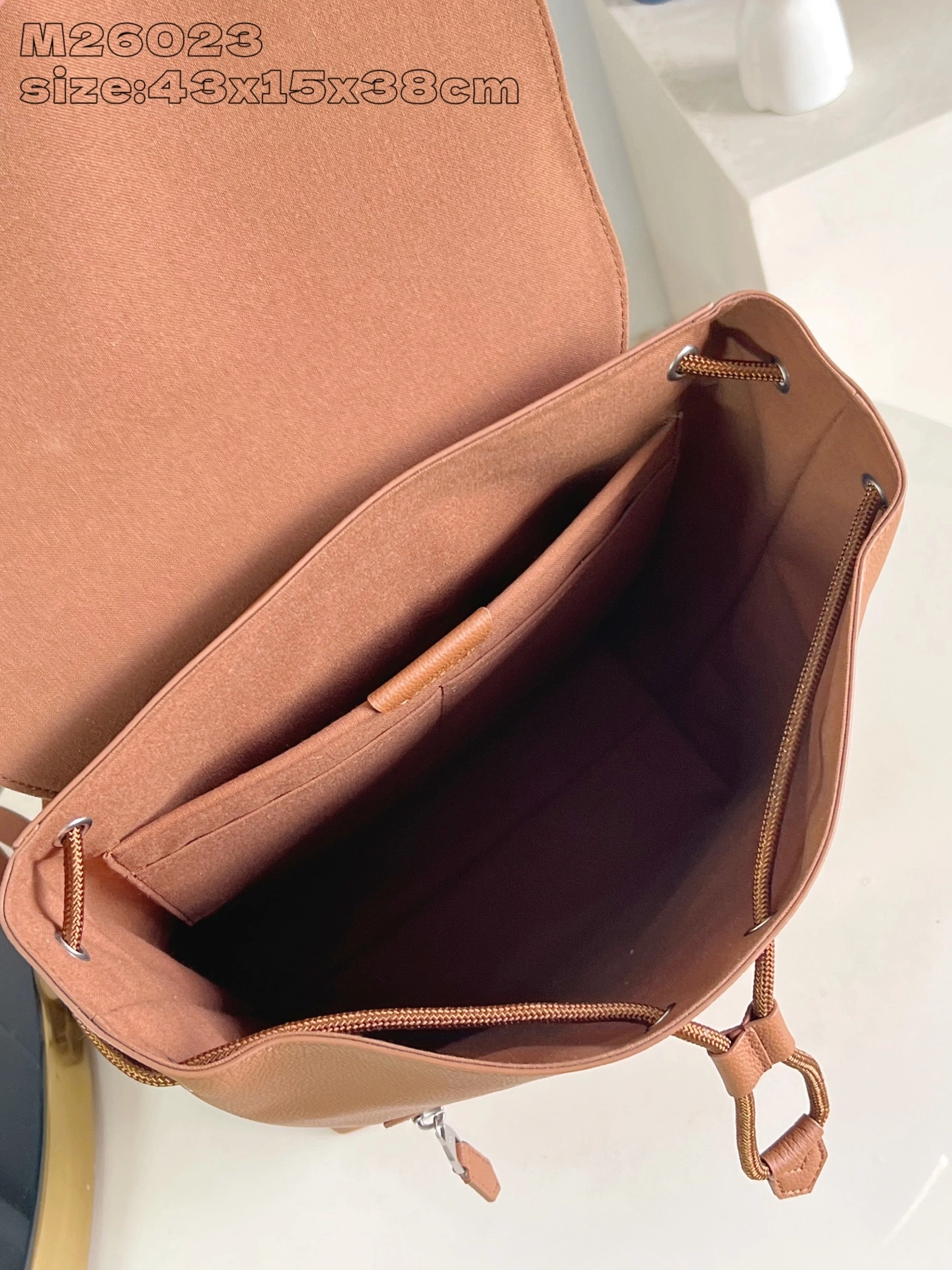 MOMO-- 8V M26023 high quality version cowhide item:E-B574K1826