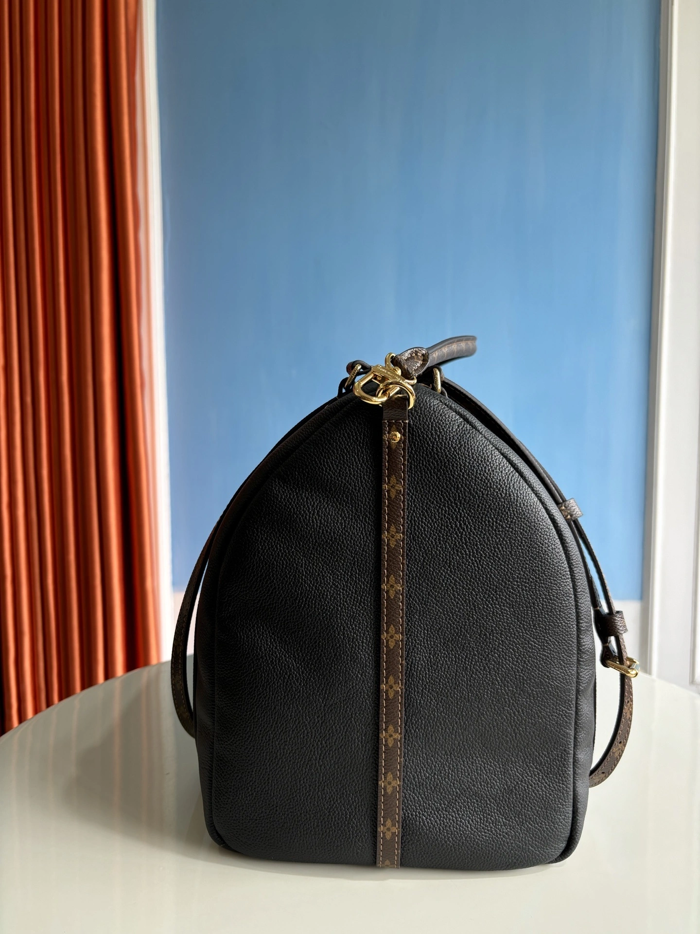 MOMO-- 8V M26037 high quality version Express Travel cowhide item:E-B177H2565