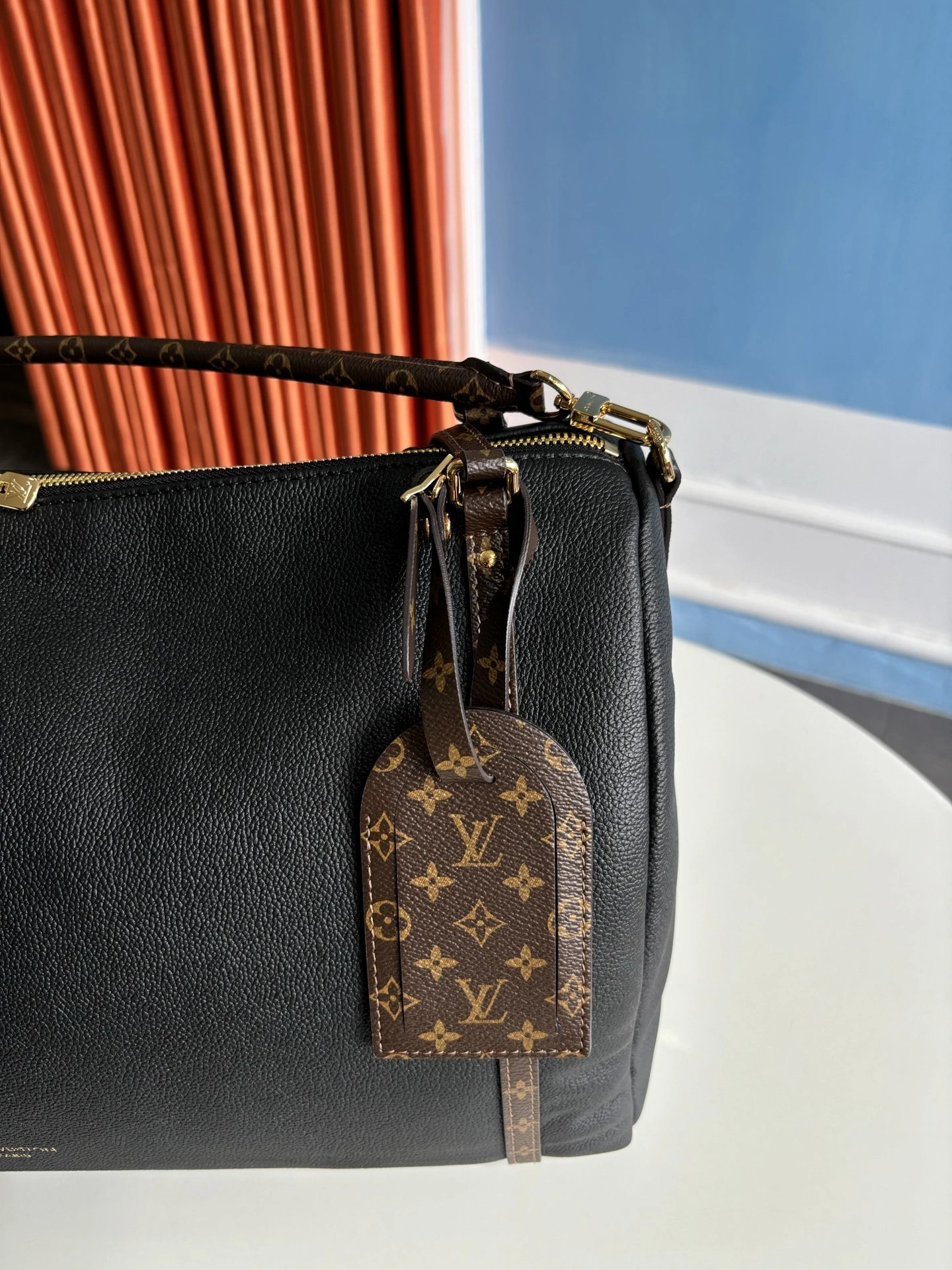 MOMO-- 8V M26037 high quality version Express Travel cowhide item:E-B177H2565