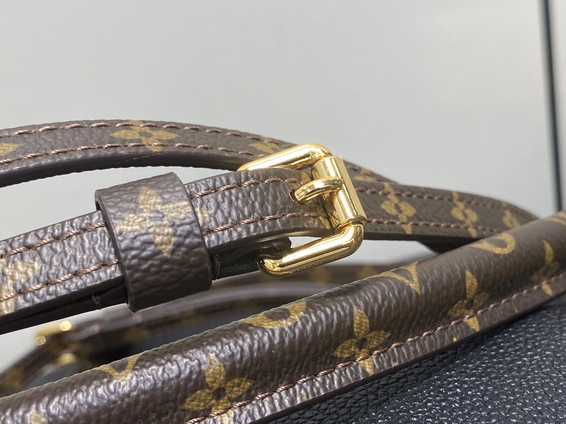&MOMO-- 8V M26039 high quality version Express Keepall cowhide item:E-B177I0342