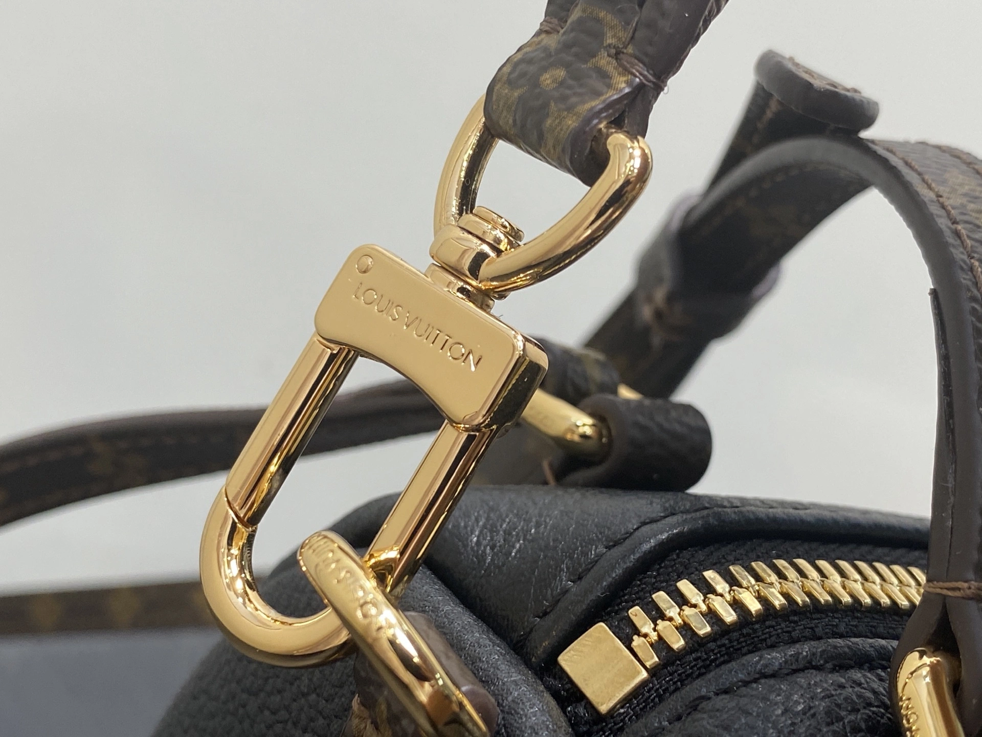 &MOMO-- 8V M26039 high quality version Express Keepall cowhide item:E-B177I0342