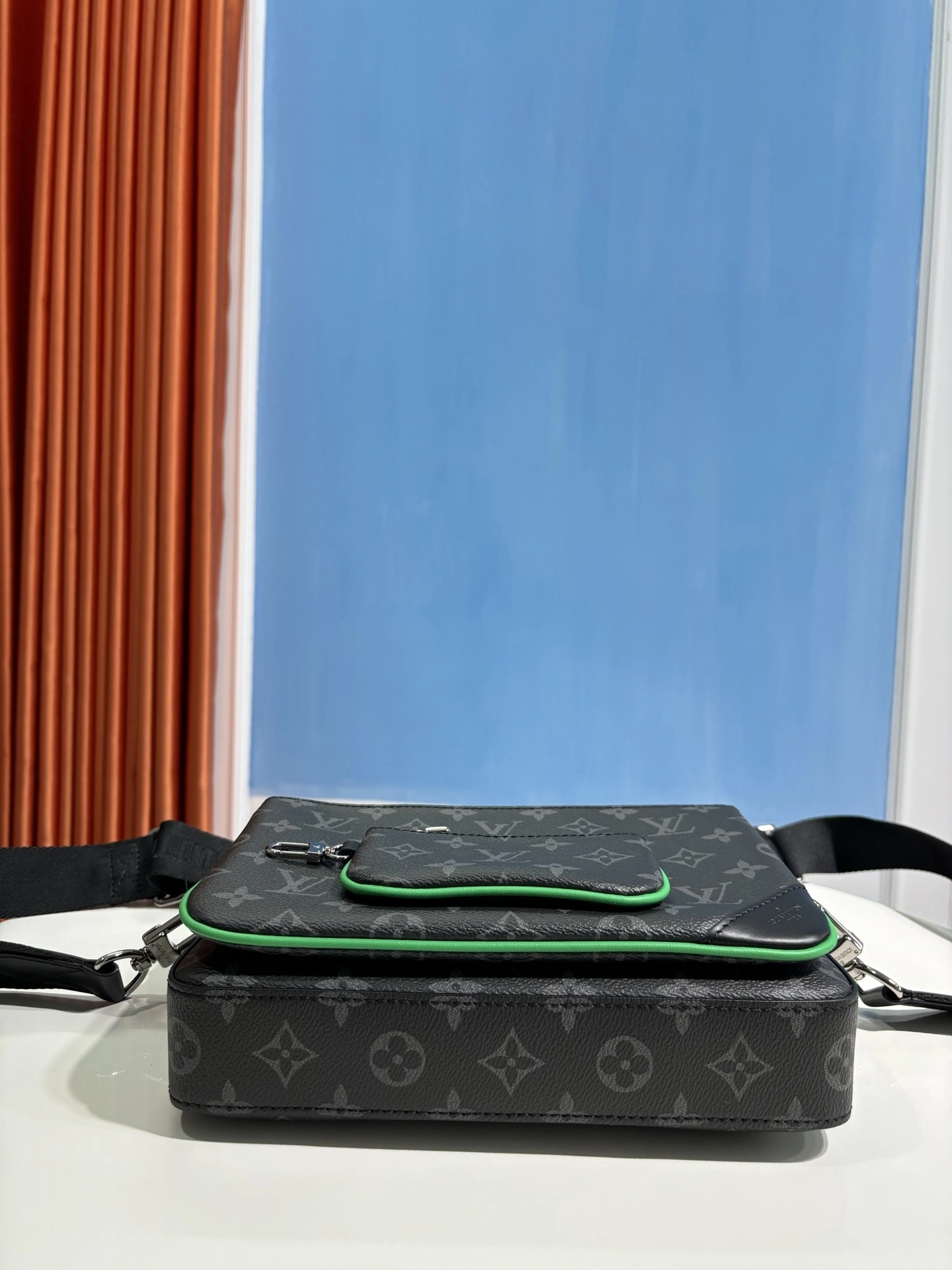 MOMO-- 8V M26052 high quality version Trio item:E-B177H2568