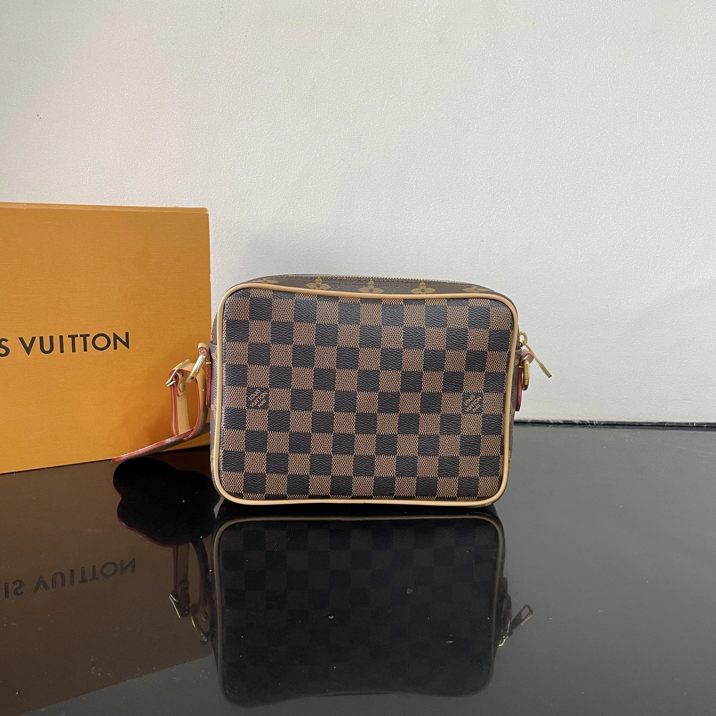 MOMO-- 8V M26068 high quality version Nil cowhide item:E-B177I0319