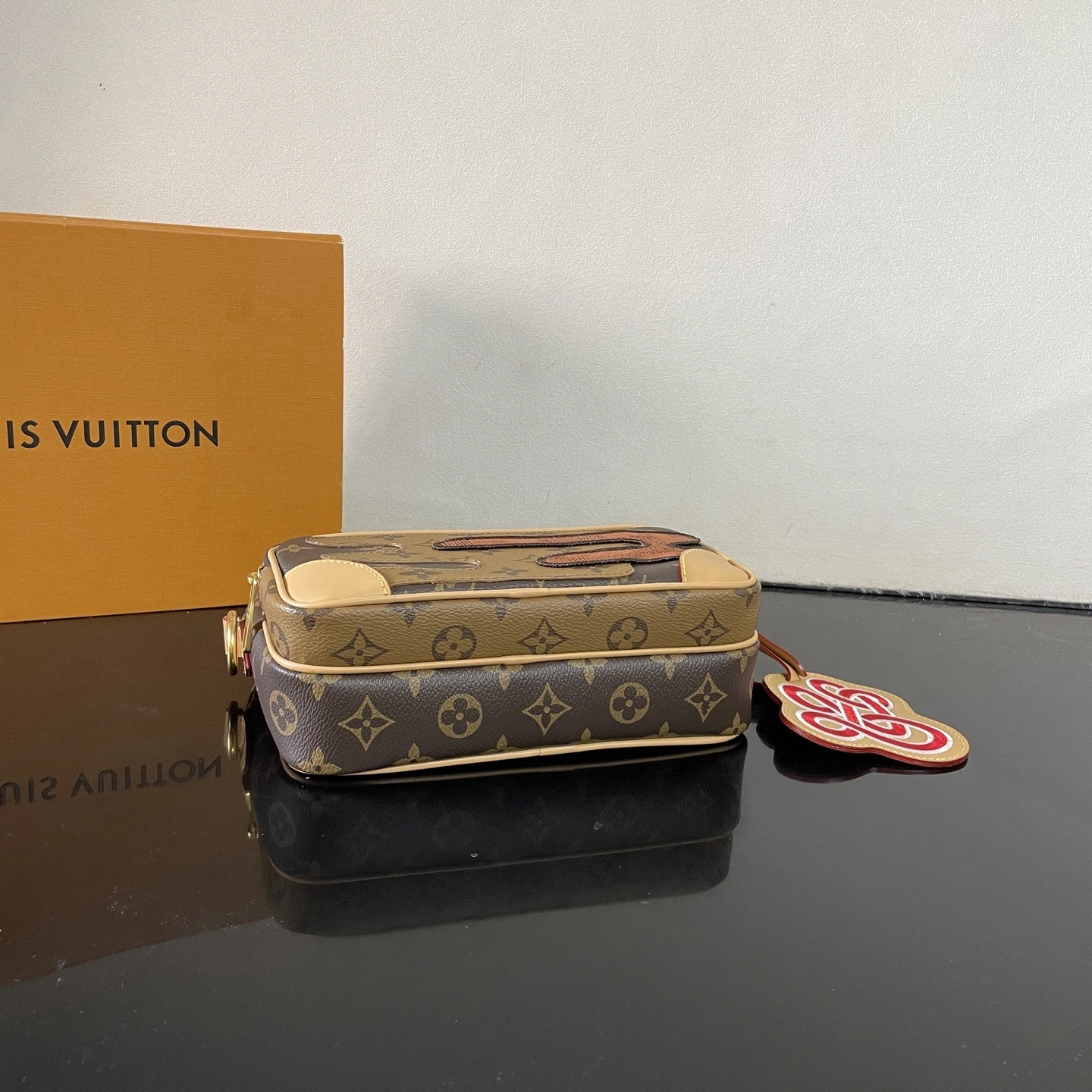 MOMO-- 8V M26068 high quality version Nil cowhide item:E-B177I0319