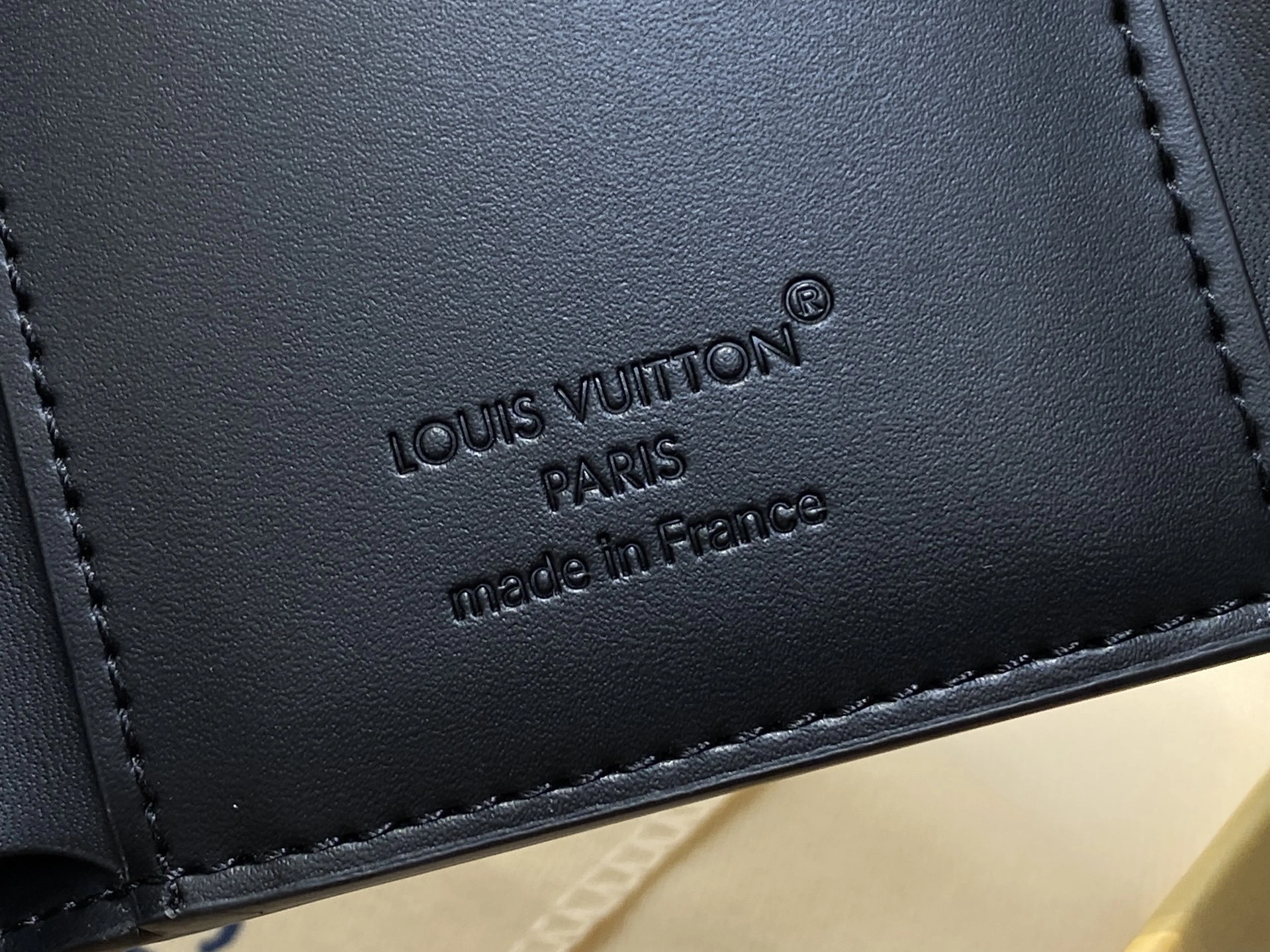 MOMO-- 8V M26250 high quality version Victor Wallet Calfskin item:E-B000J1806