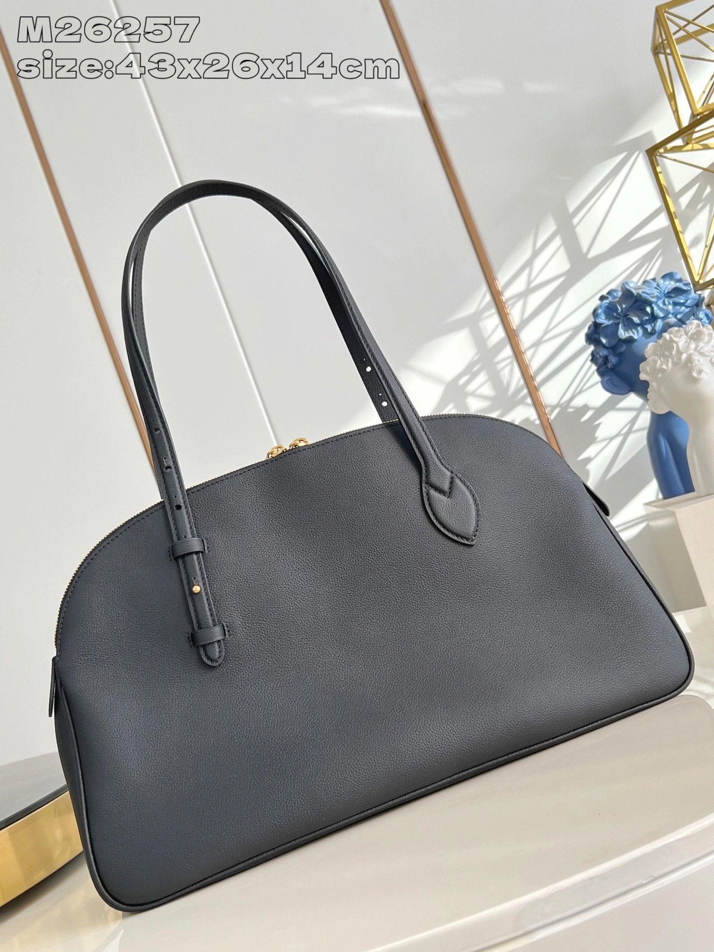 MOMO-- 8V M26257 high quality version Low Key Calfskin item:F-B574A0954