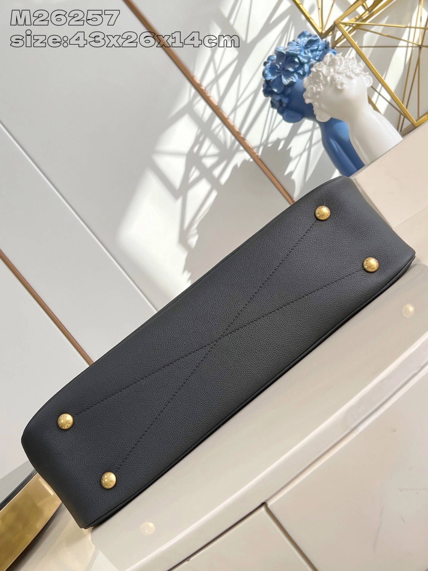 MOMO-- 8V M26257 high quality version Low Key Calfskin item:F-B574A0954