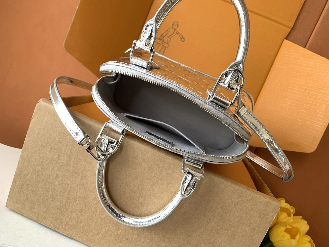 MOMO-- 8V M26335 high quality version Alma BB Ski cowhide item:F-B574A0902