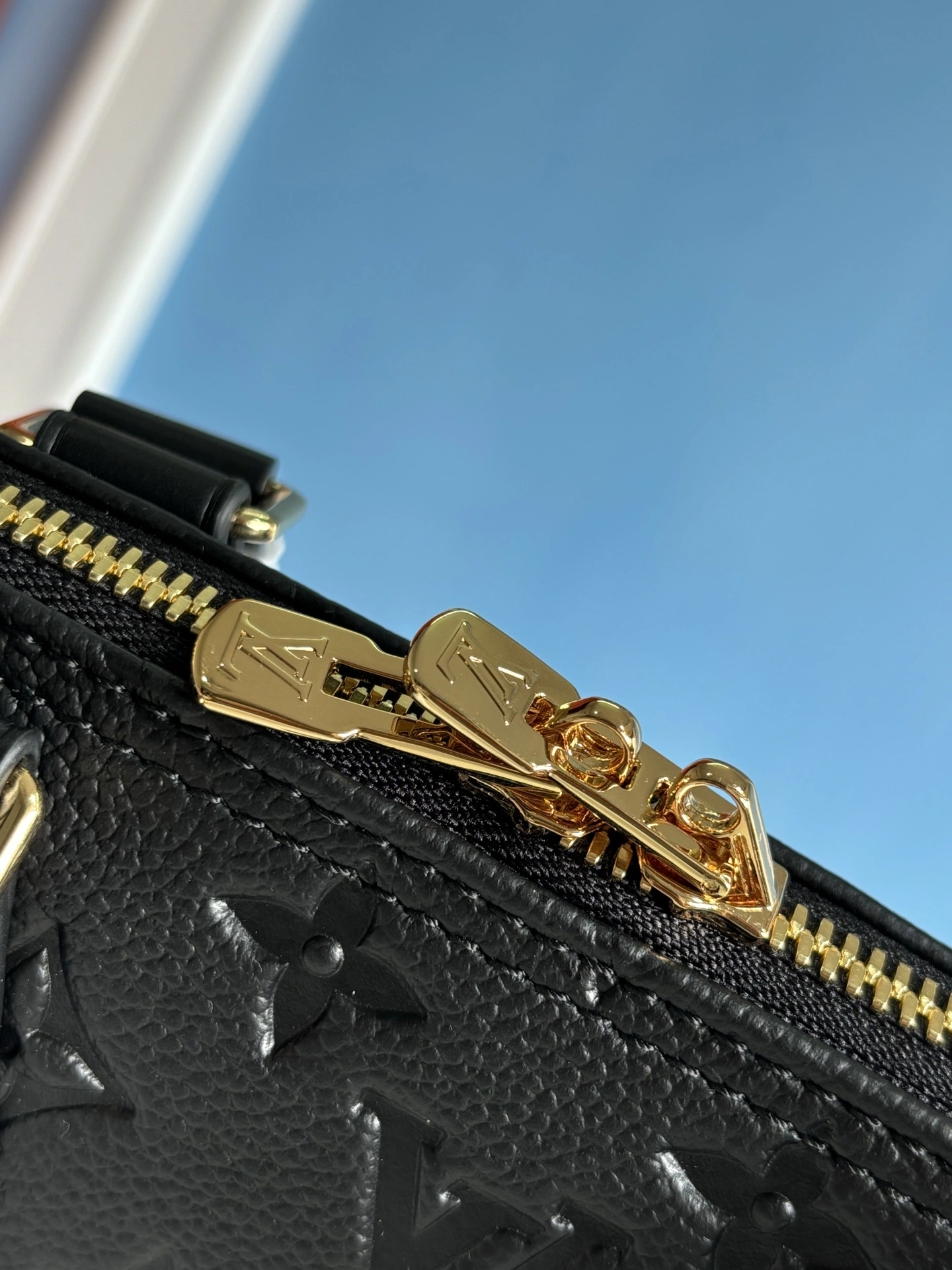 MOMO-- 8V M26409 high quality version Alma BB item:E-B808L1708T