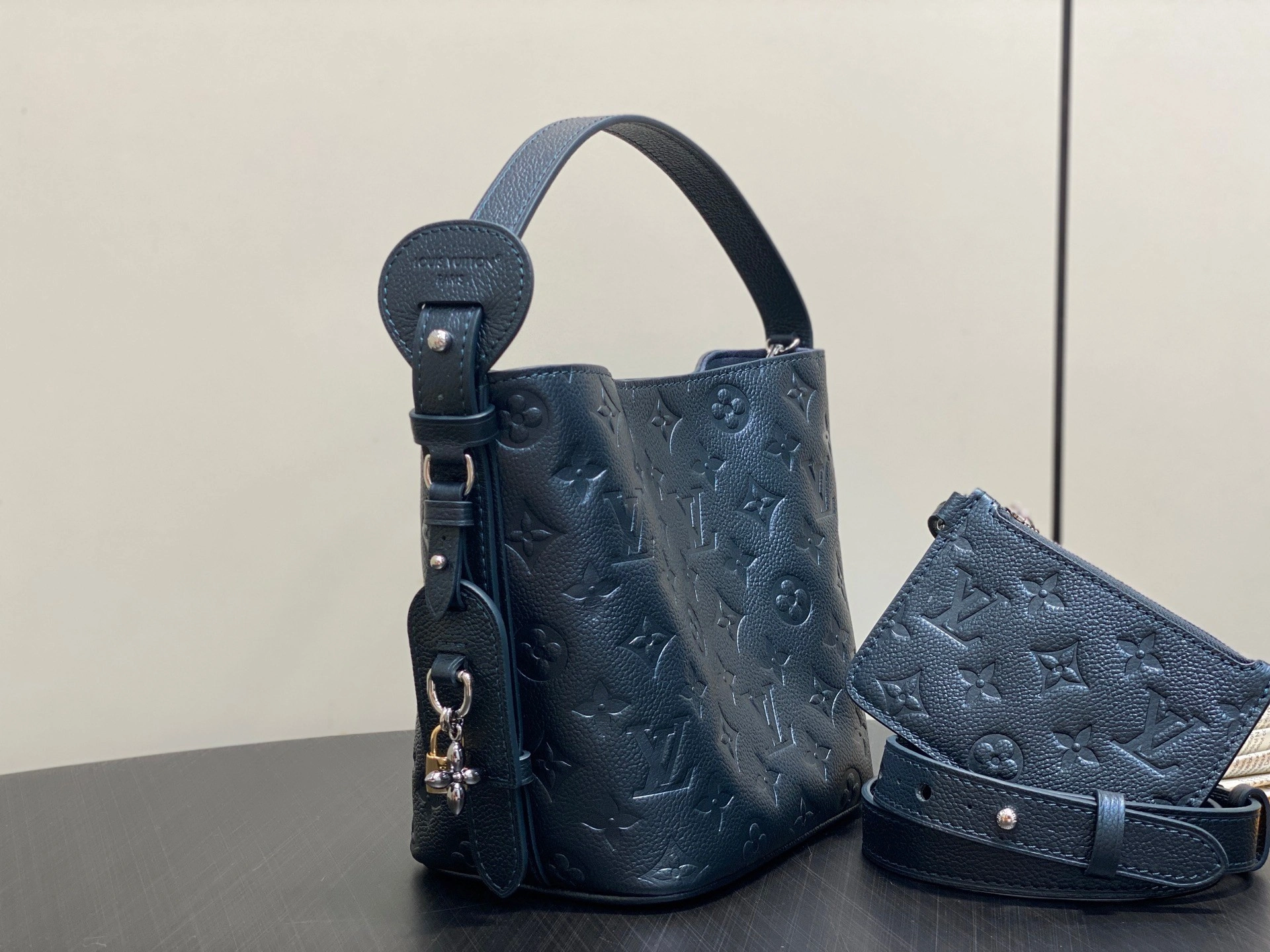 MOMO-- 8V M26430 high quality version All in BB item:F-B000A0920