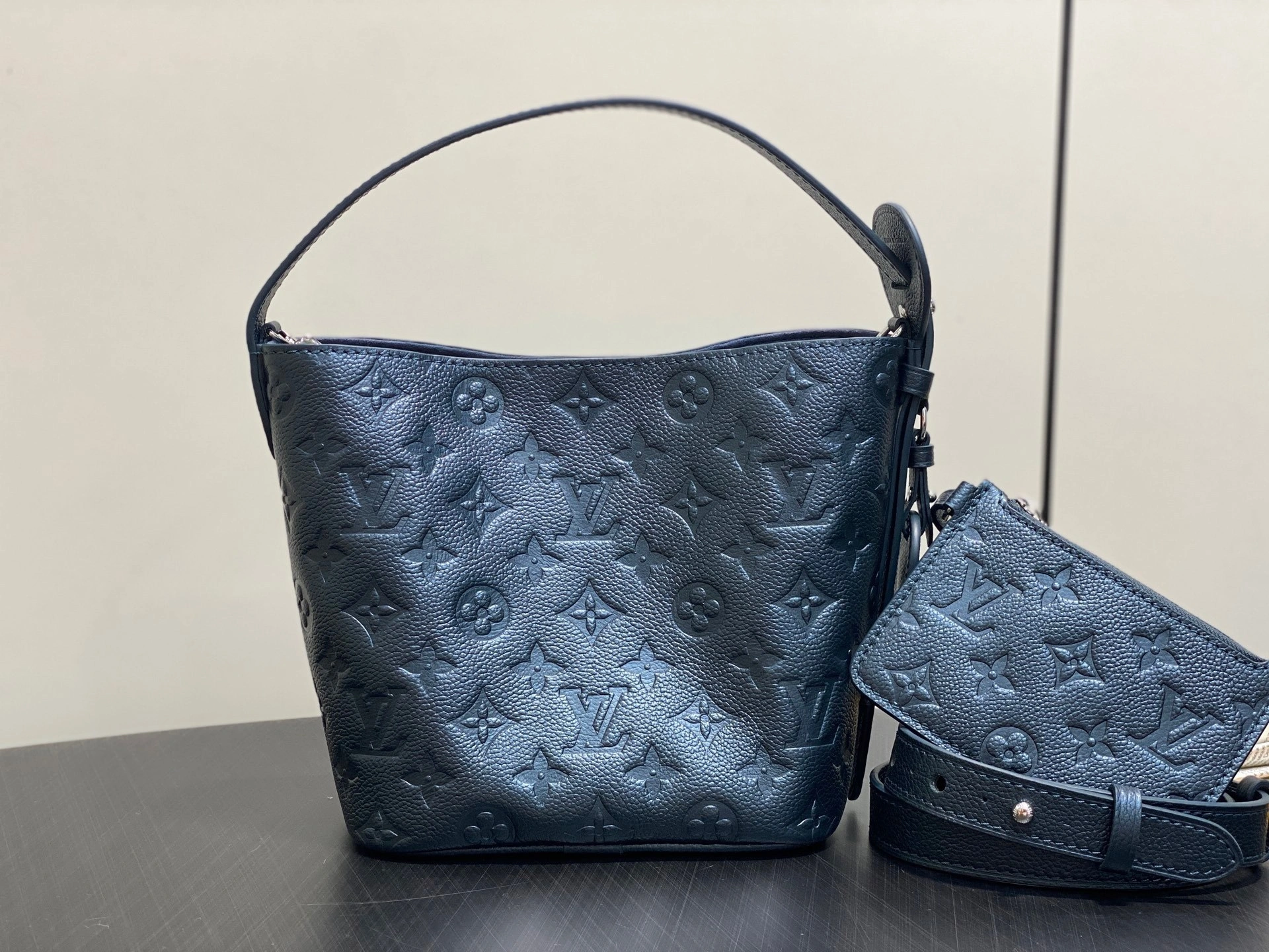 MOMO-- 8V M26430 high quality version All in BB item:F-B000A0920