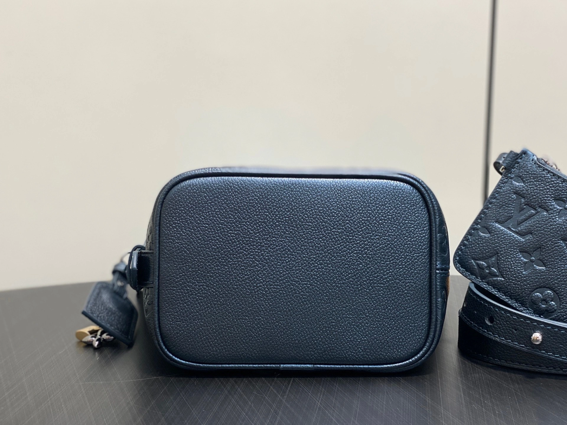 MOMO-- 8V M26430 high quality version All in BB item:F-B000A0920