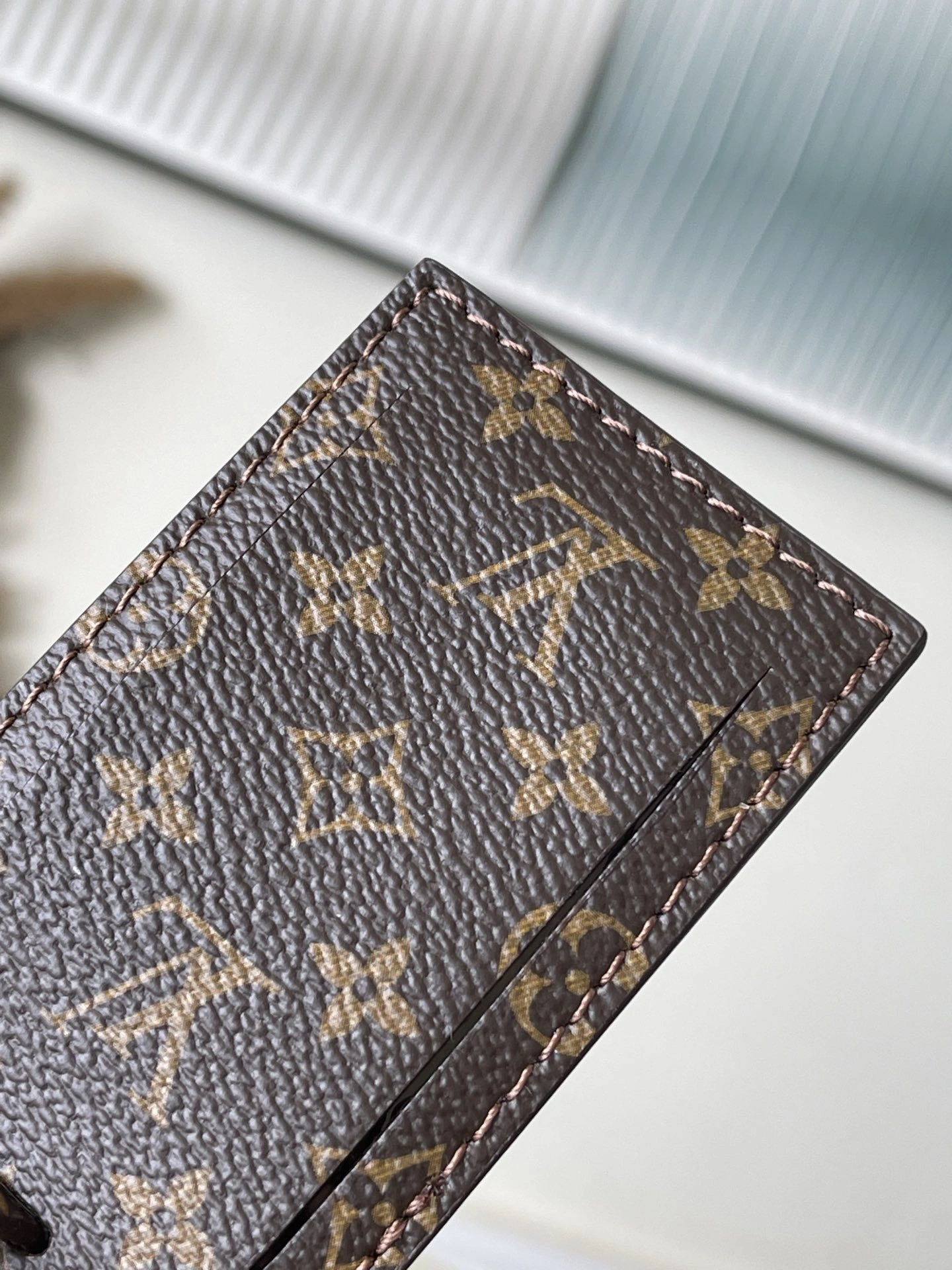 MOMO-- 8V M26451 high quality version Express Travel cowhide item:E-B000I0712
