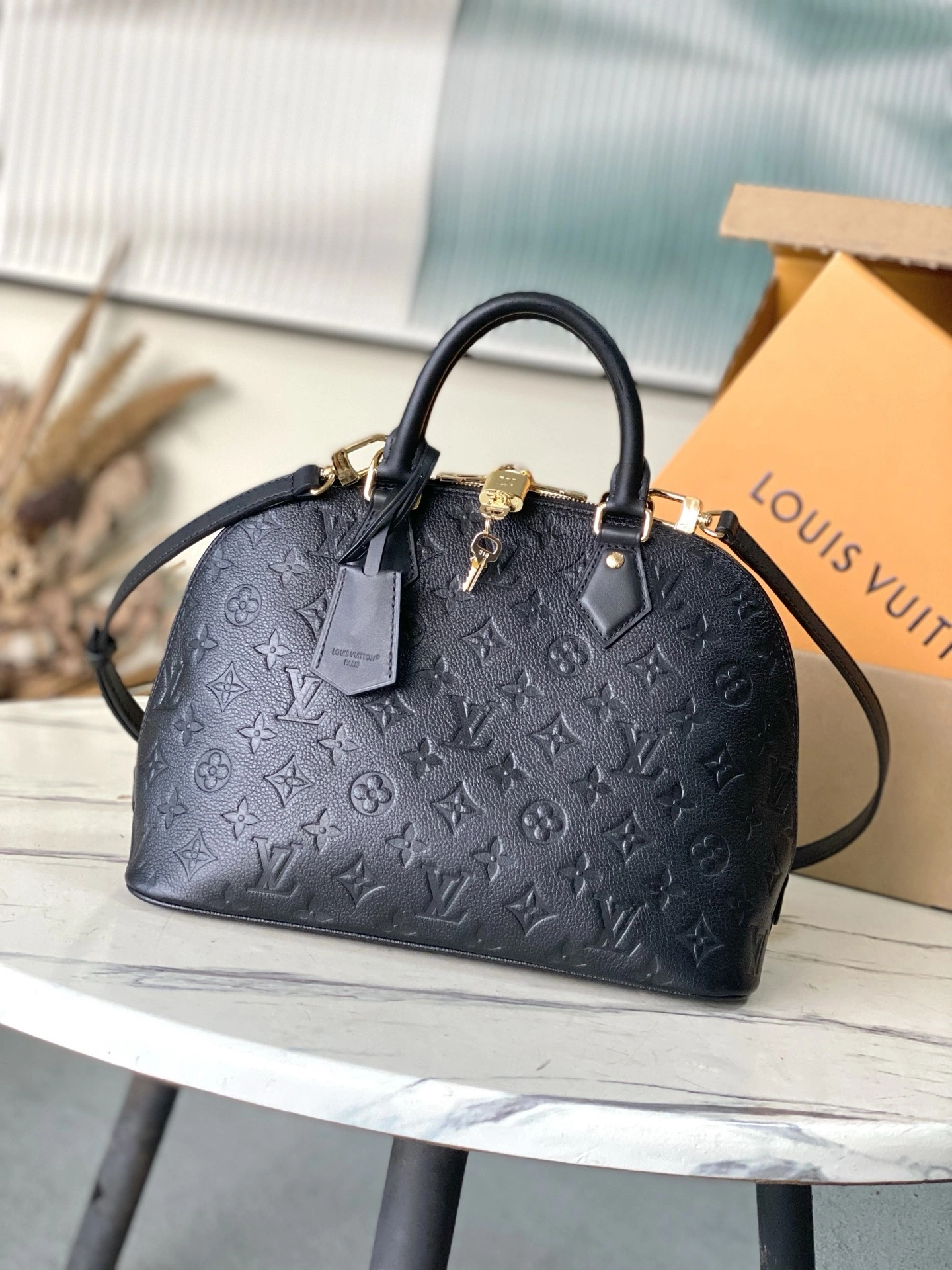 MOMO-- 8V M26489 high quality version Alma cowhide item:E-B574K1824