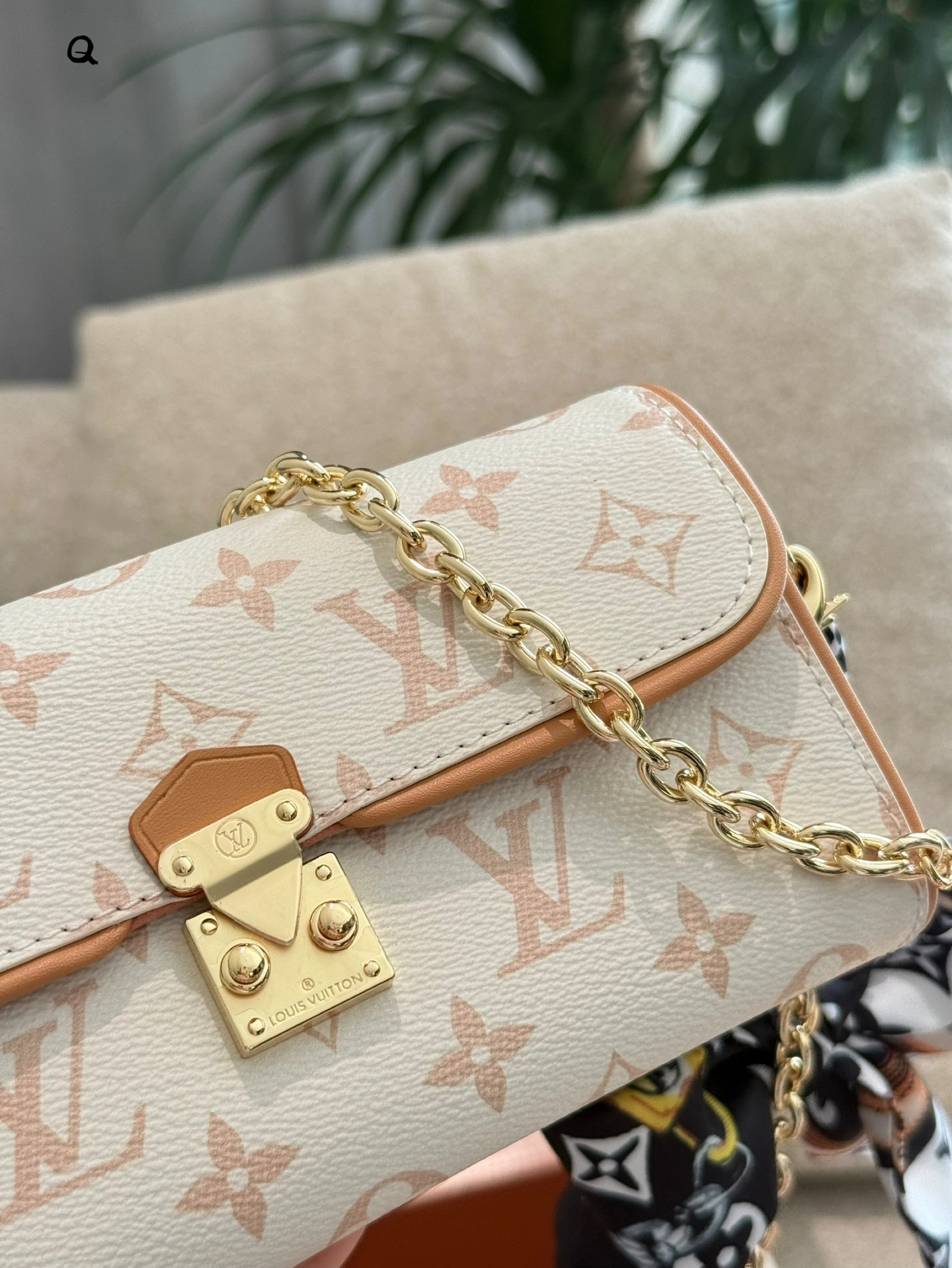 MOMO-- 8V M26583 high quality version item:E-B000I2146