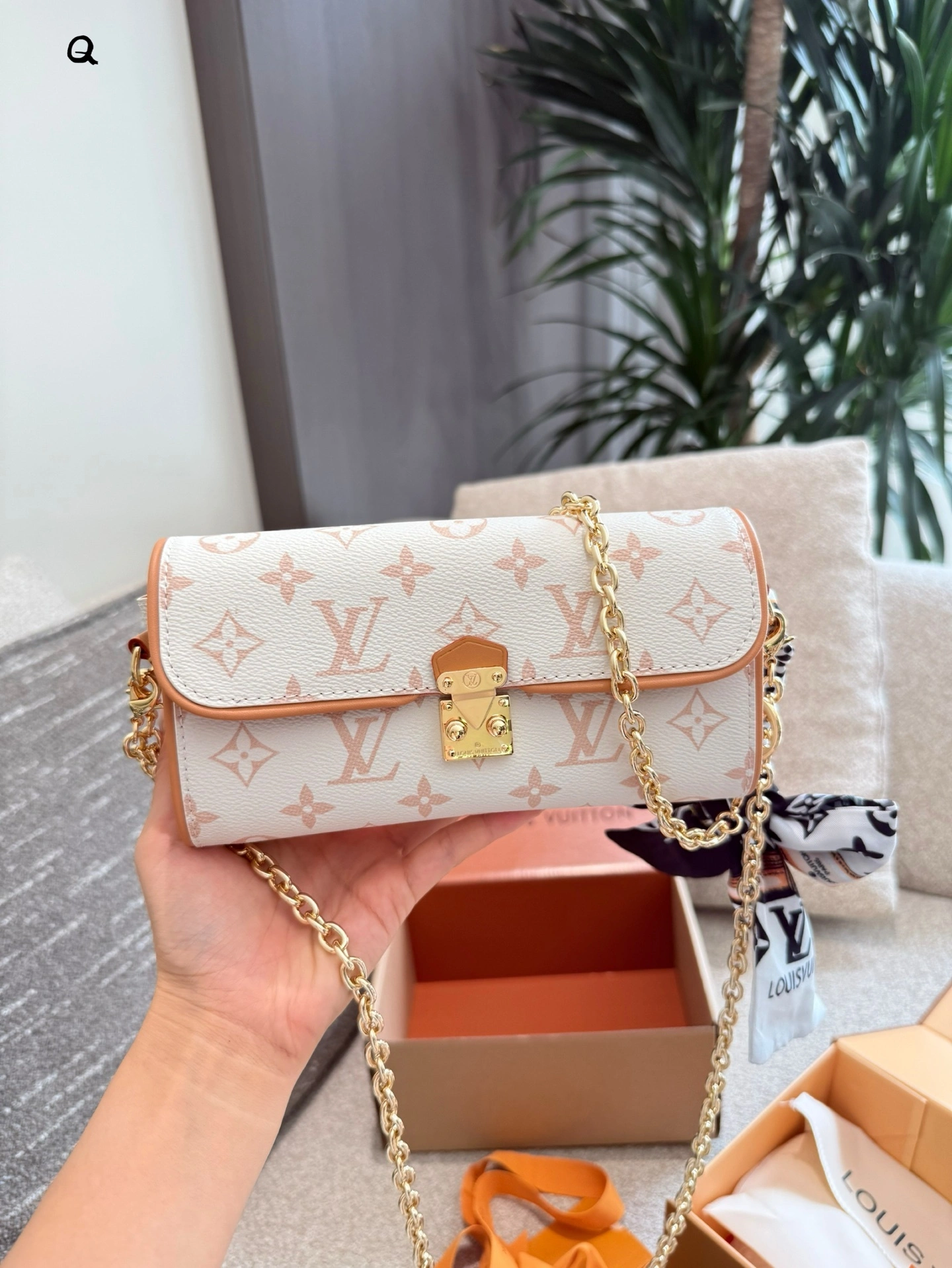 MOMO-- 8V M26583 high quality version item:E-B000I2146