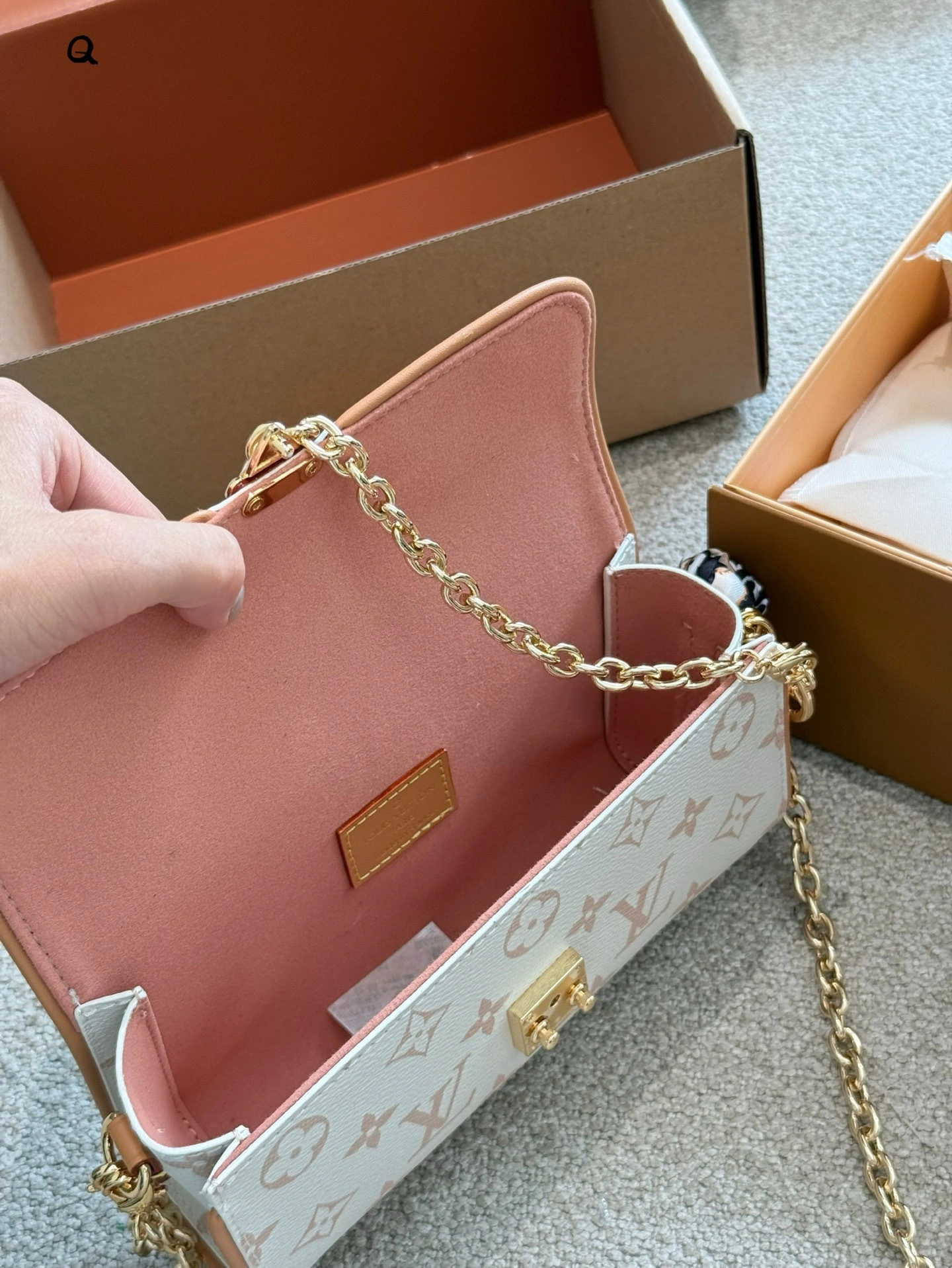 MOMO-- 8V M26583 high quality version item:E-B000I2146