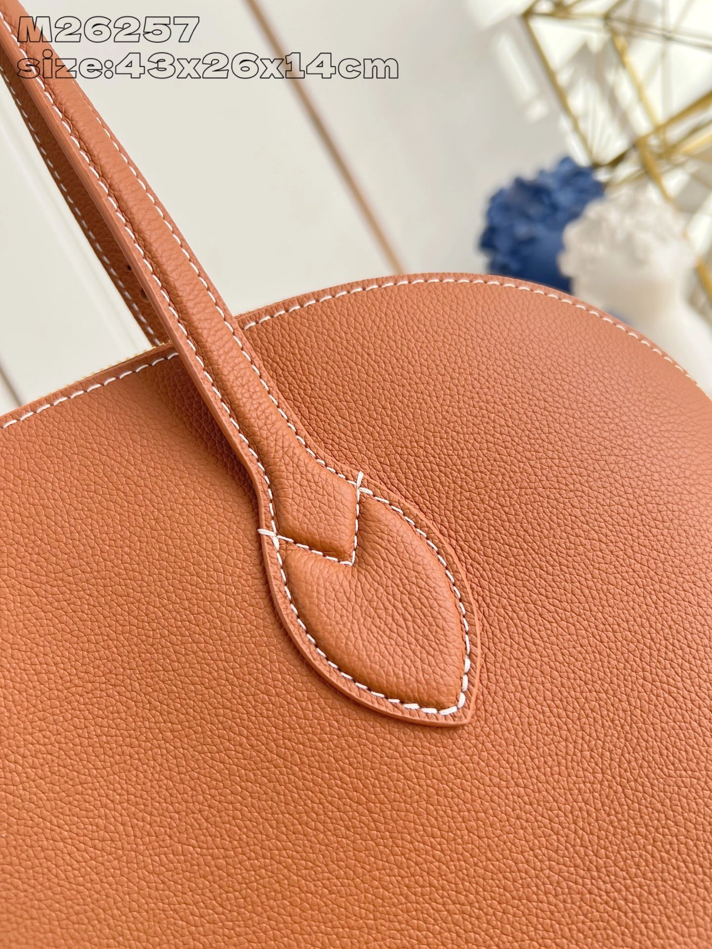 MOMO-- 8V M26688 high quality version Low Key Calfskin item:F-B574A0953