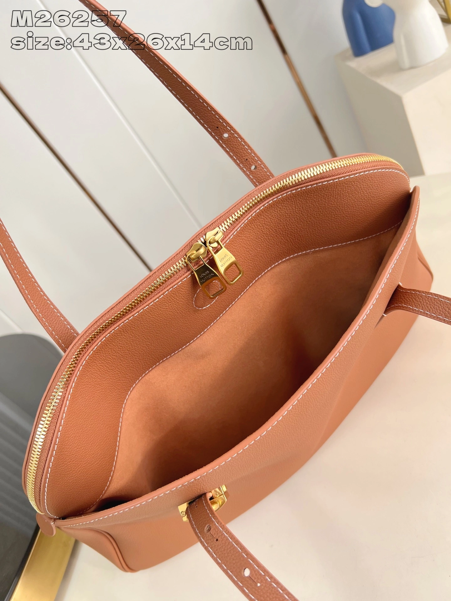 MOMO-- 8V M26688 high quality version Low Key Calfskin item:F-B574A0953