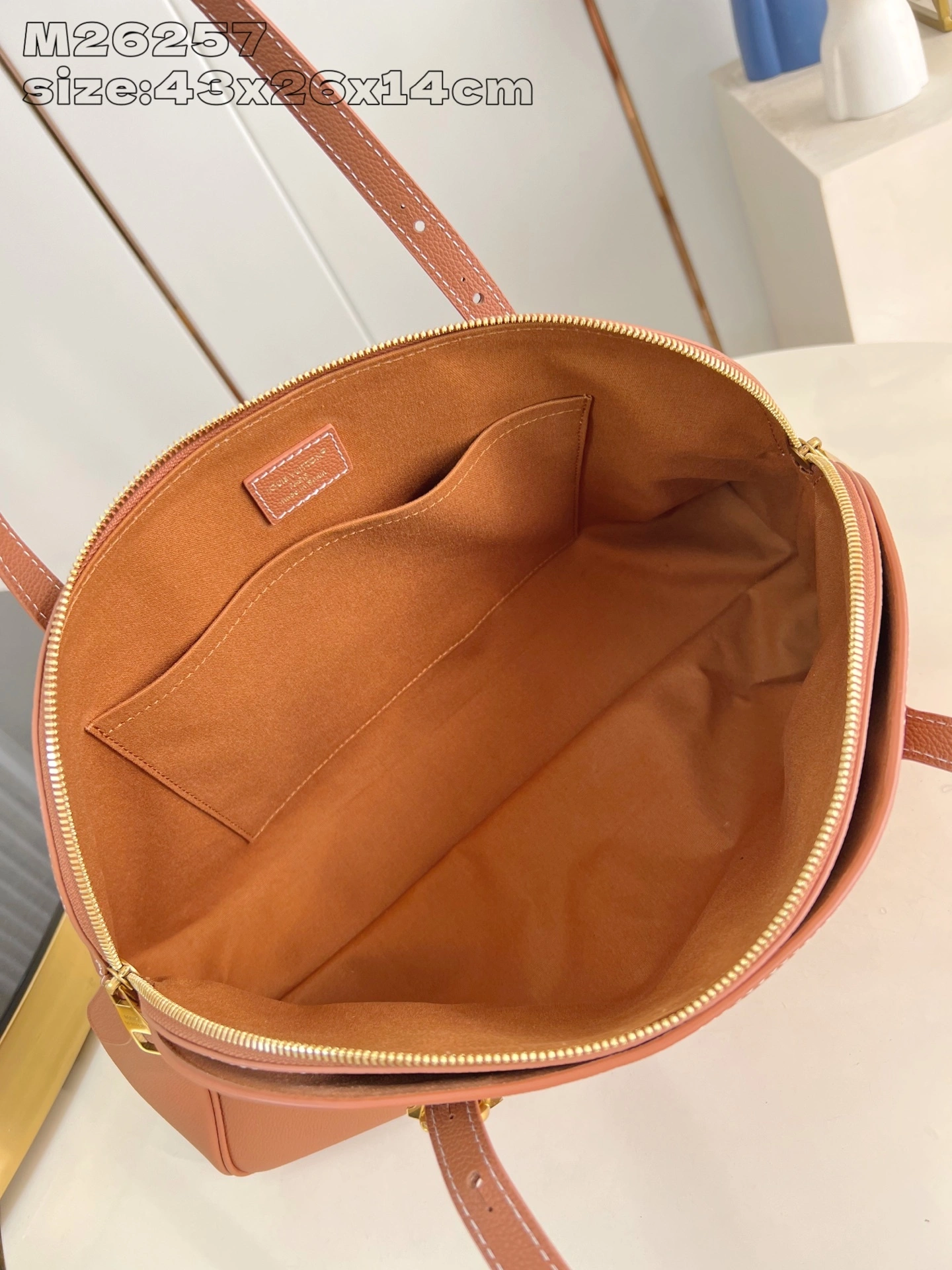 MOMO-- 8V M26688 high quality version Low Key Calfskin item:F-B574A0953