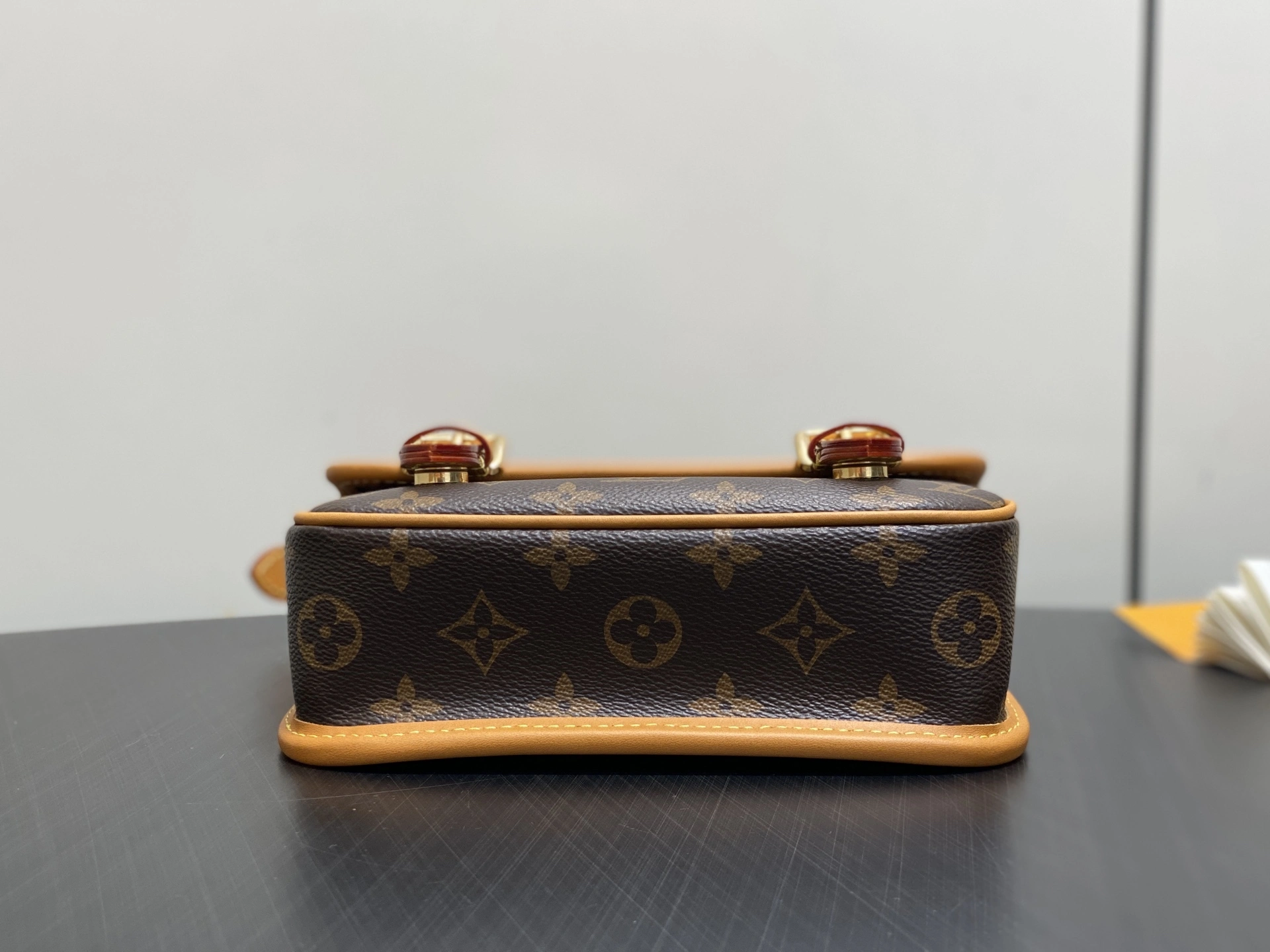 MOMO-- 8V M26805 high quality version Satchel Monogram Archive item:E-B000J1841