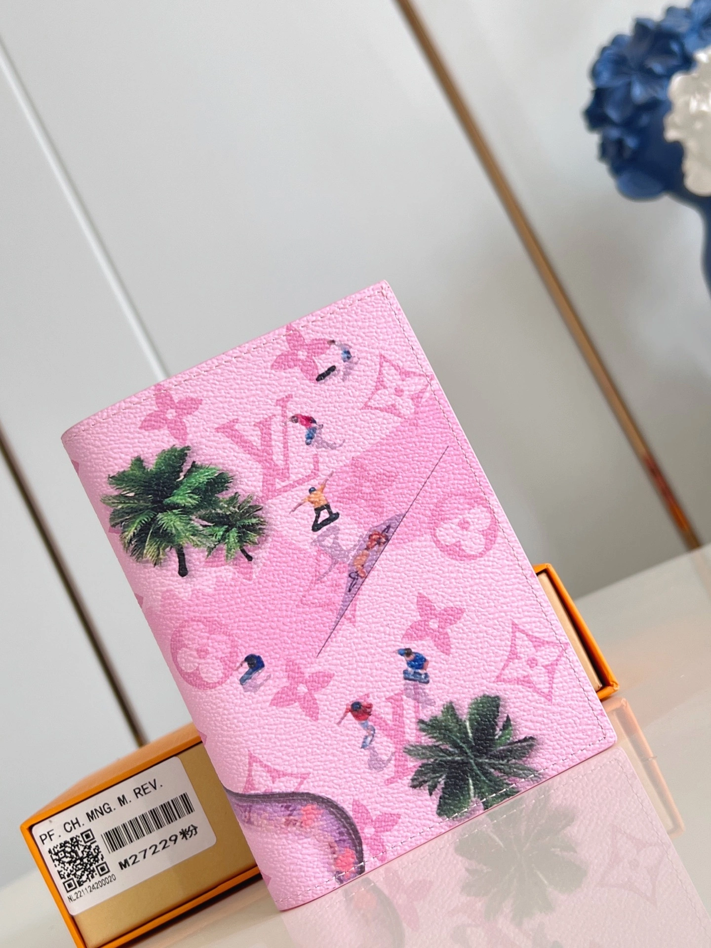 MOMO-- 8V M27229 high quality version item:E-B574K1810