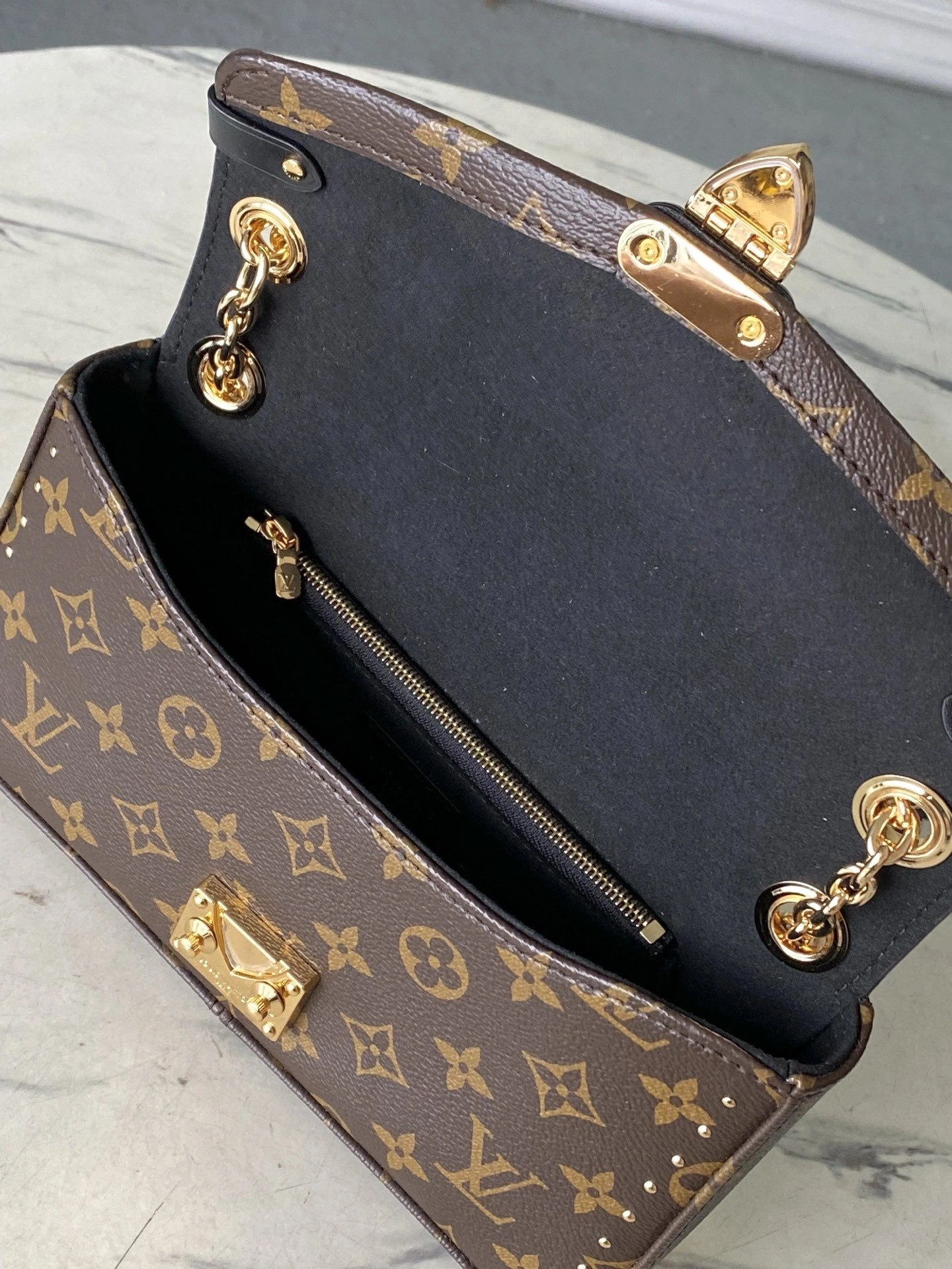 MOMO-- 8V M27266 high quality version Trunkie item:F-B574A0928