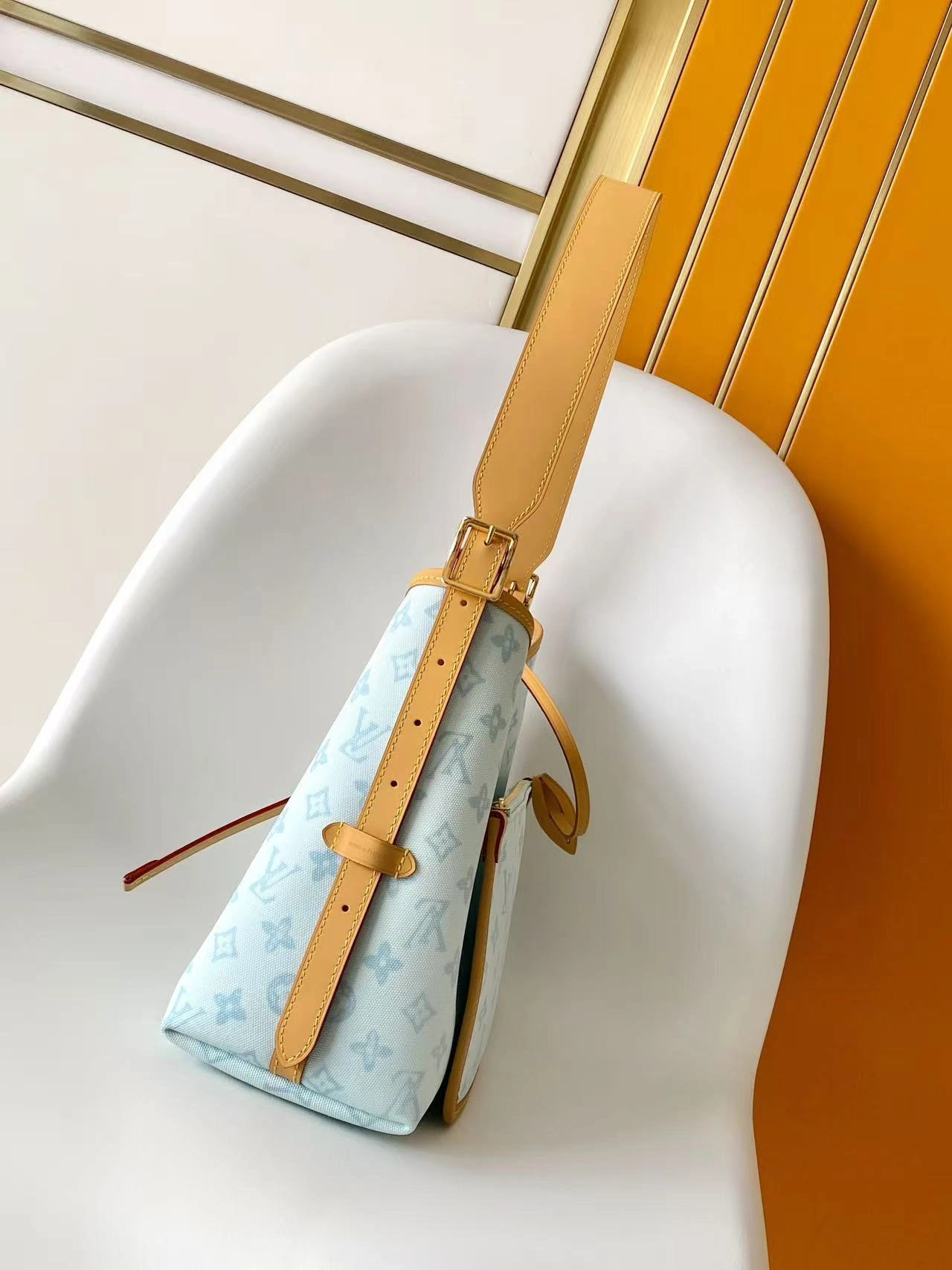 MOMO-- 8V M27532 high quality version CarryAll item:F-B000A1403