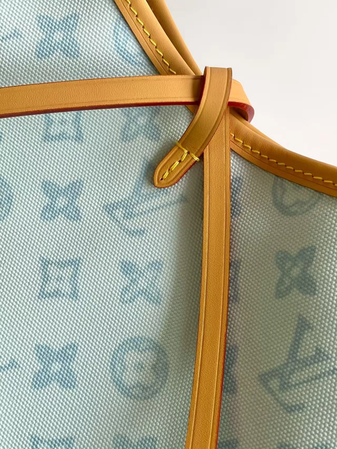 MOMO-- 8V M27532 high quality version CarryAll item:F-B000A1403