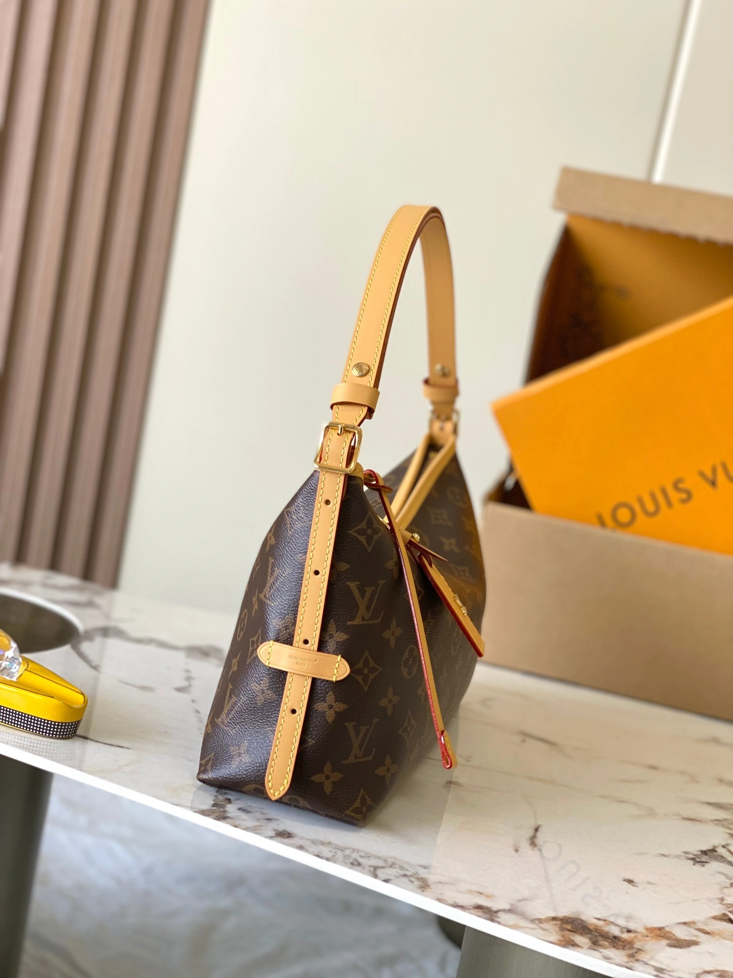 MOMO-- 8V M28101 high quality version Carryall East West item:F-B106A2145