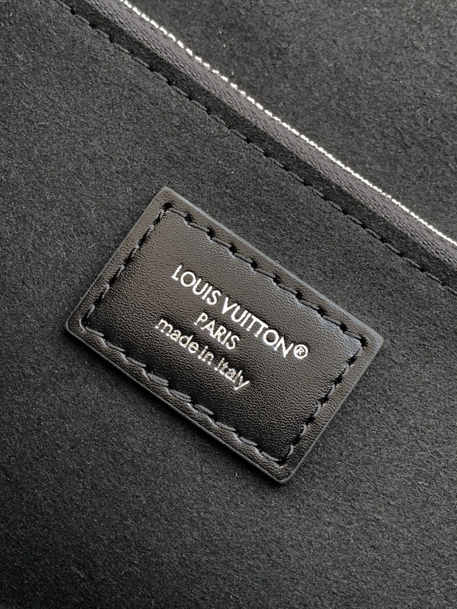 MOMO-- 8V M28137 high quality version Trunkie cowhide item:F-B118A0927