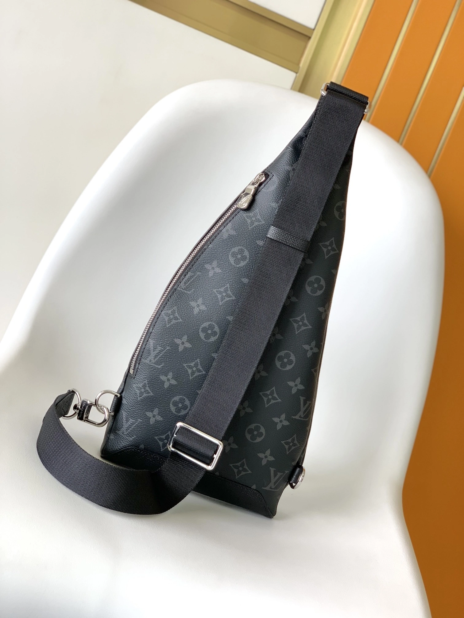 MOMO-- 8V M30936 high quality version Duo cowhide item:F-B000A1418