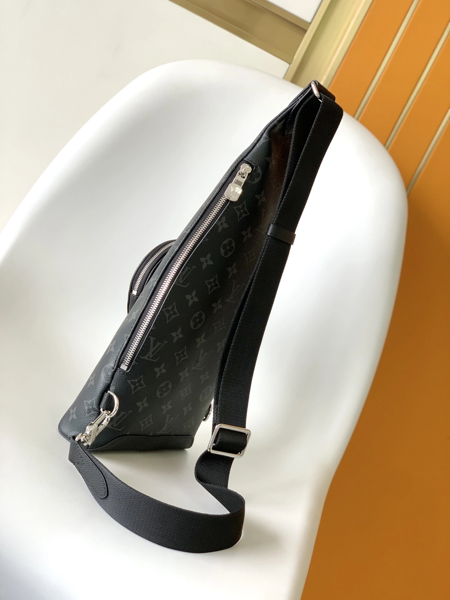 MOMO-- 8V M30936 high quality version Duo cowhide item:F-B000A1418