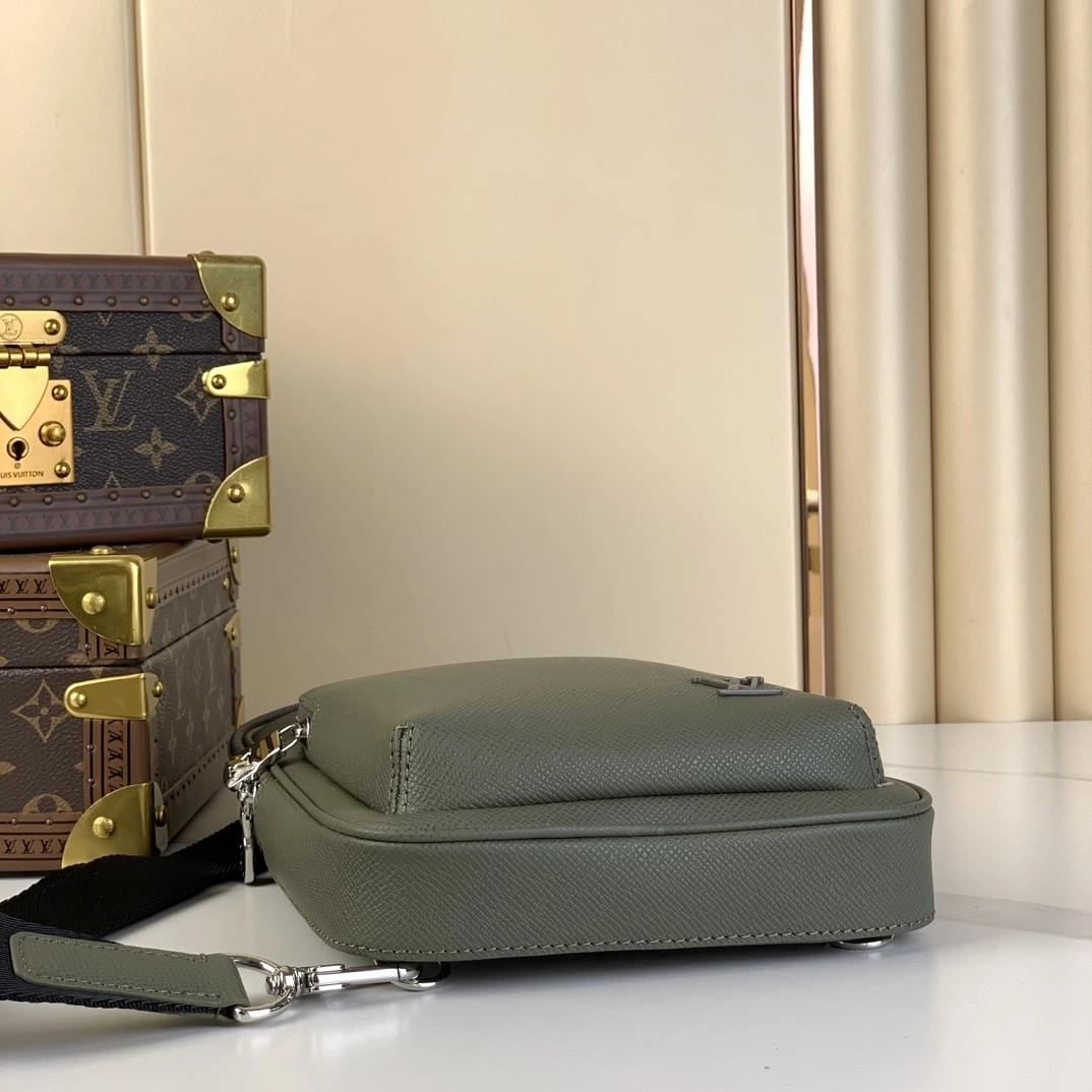 MOMO-- 8V M30973 high quality version Avenue cowhide item:D-B000J0859
