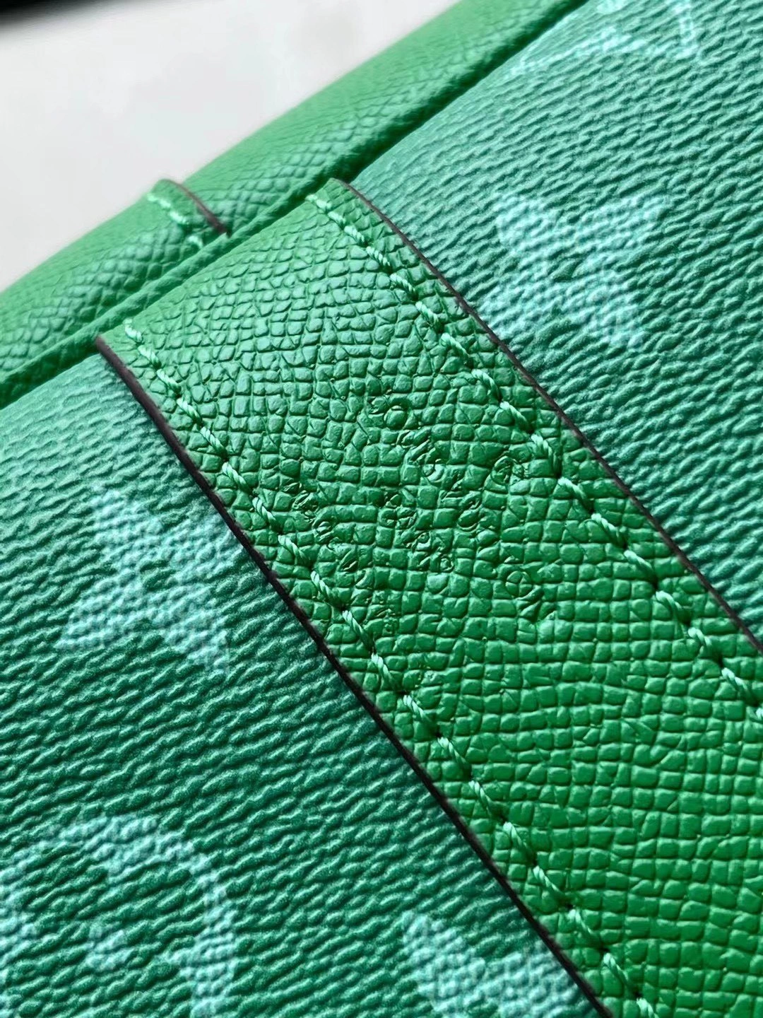 MOMO-- 8V M31046 high quality version Keepall Bandouliere item:E-B574A1774