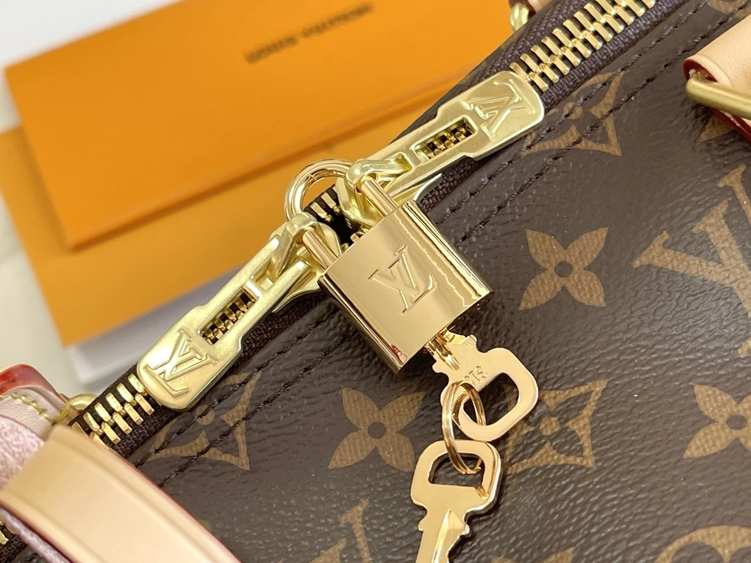 MOMO-- 8V M41416 high quality version item:E-B177I0302