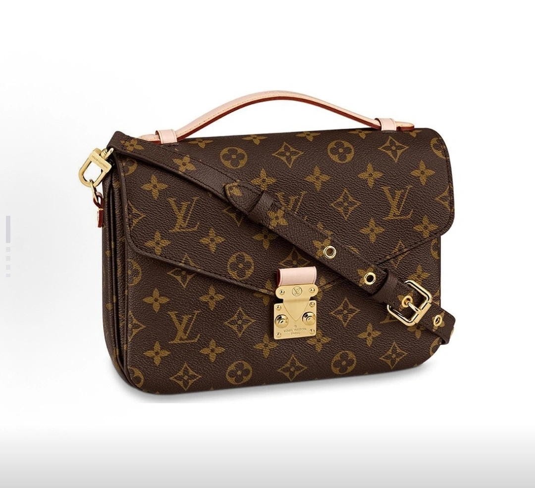 MOMO-- 8V M44875 high quality version 𝐏𝐨𝐜𝐡𝐞𝐭𝐭𝐞 𝐌é𝐭𝐢𝐬 item:E-B177I2035