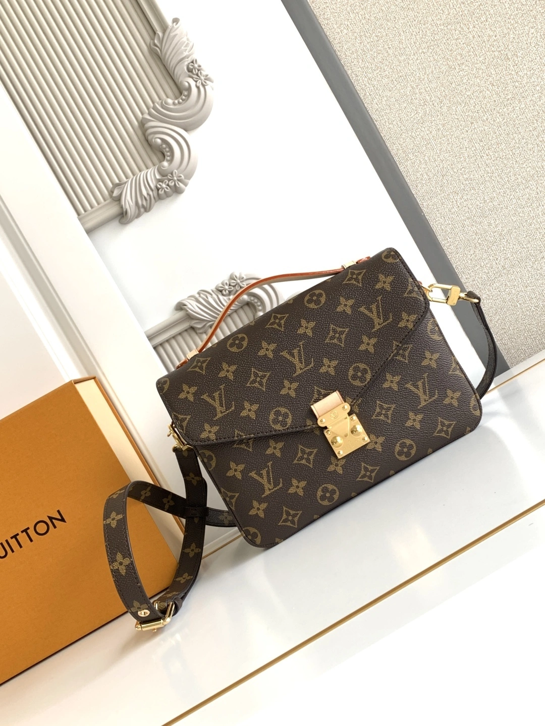 MOMO-- 8V M44875 high quality version 𝐏𝐨𝐜𝐡𝐞𝐭𝐭𝐞 𝐌é𝐭𝐢𝐬 item:E-B177I2035