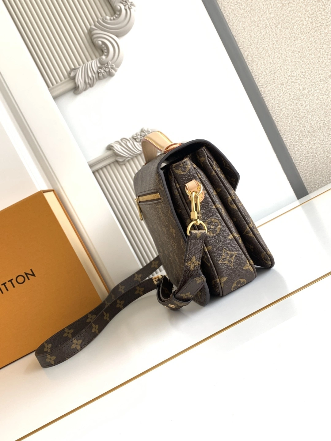 MOMO-- 8V M44875 high quality version 𝐏𝐨𝐜𝐡𝐞𝐭𝐭𝐞 𝐌é𝐭𝐢𝐬 item:E-B177I2035