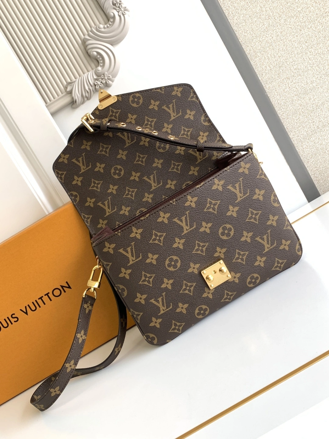 MOMO-- 8V M44875 high quality version 𝐏𝐨𝐜𝐡𝐞𝐭𝐭𝐞 𝐌é𝐭𝐢𝐬 item:E-B177I2035