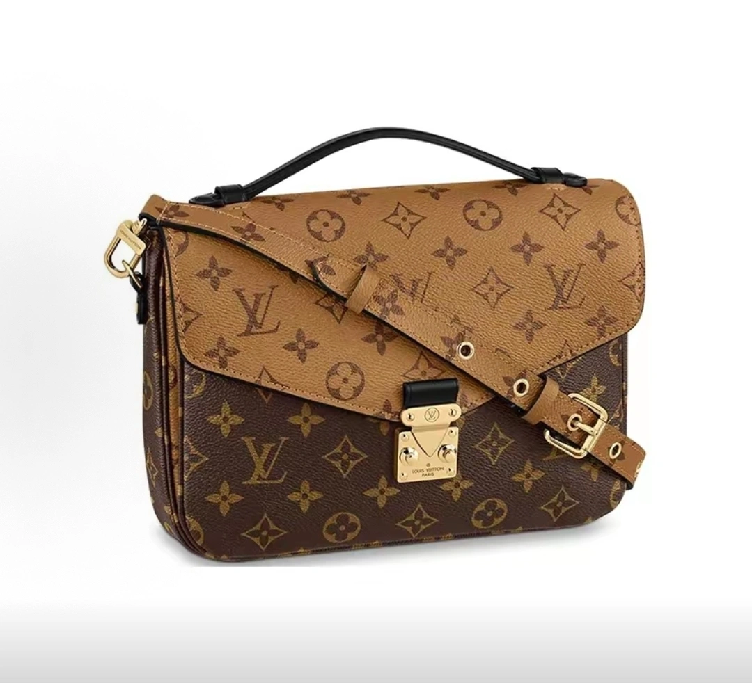 MOMO-- 8V M44876 high quality version Pochette Métis item:F-B000A2132