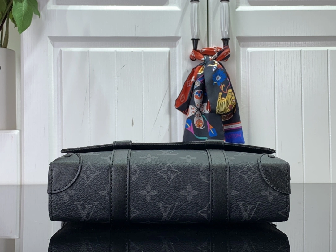 &MOMO-- 8V M45727 Trunk item:D-B174E2704