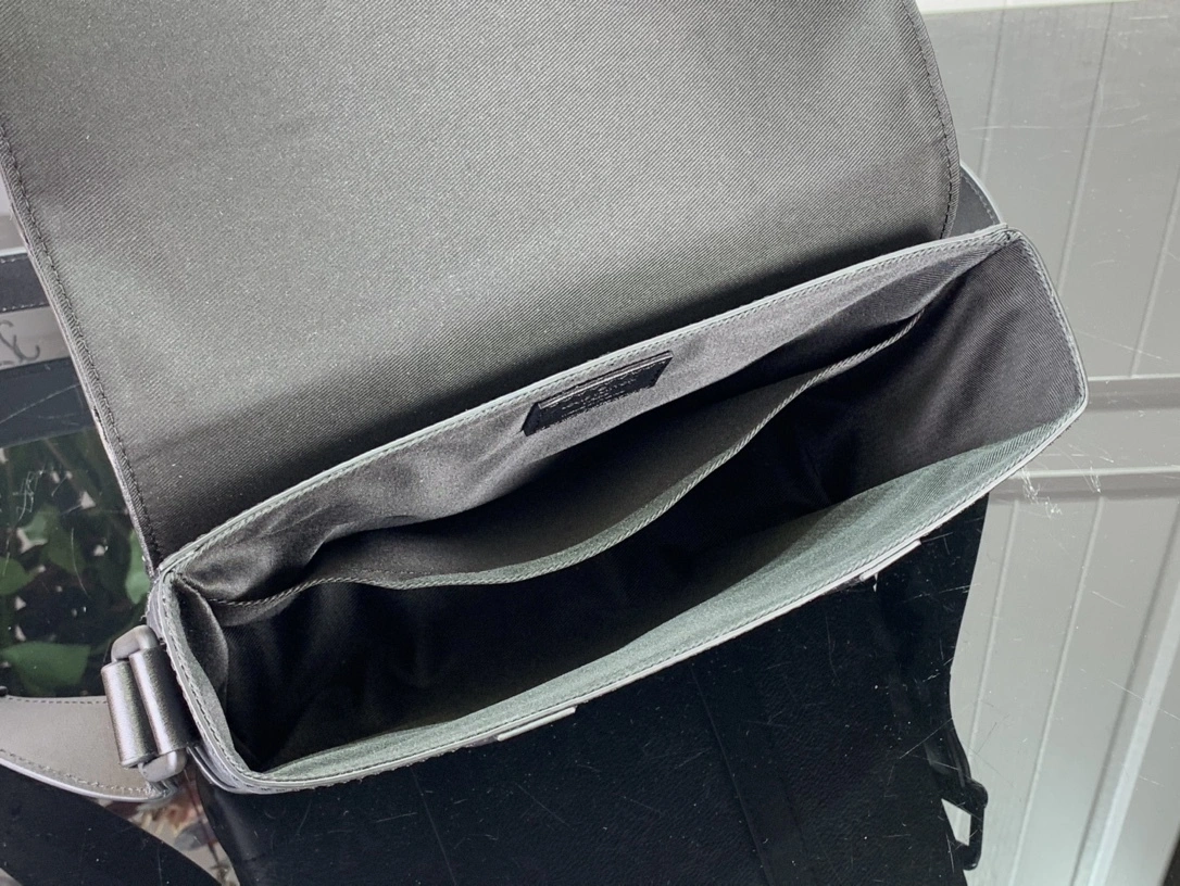 &MOMO-- 8V M45727 Trunk item:D-B174E2704
