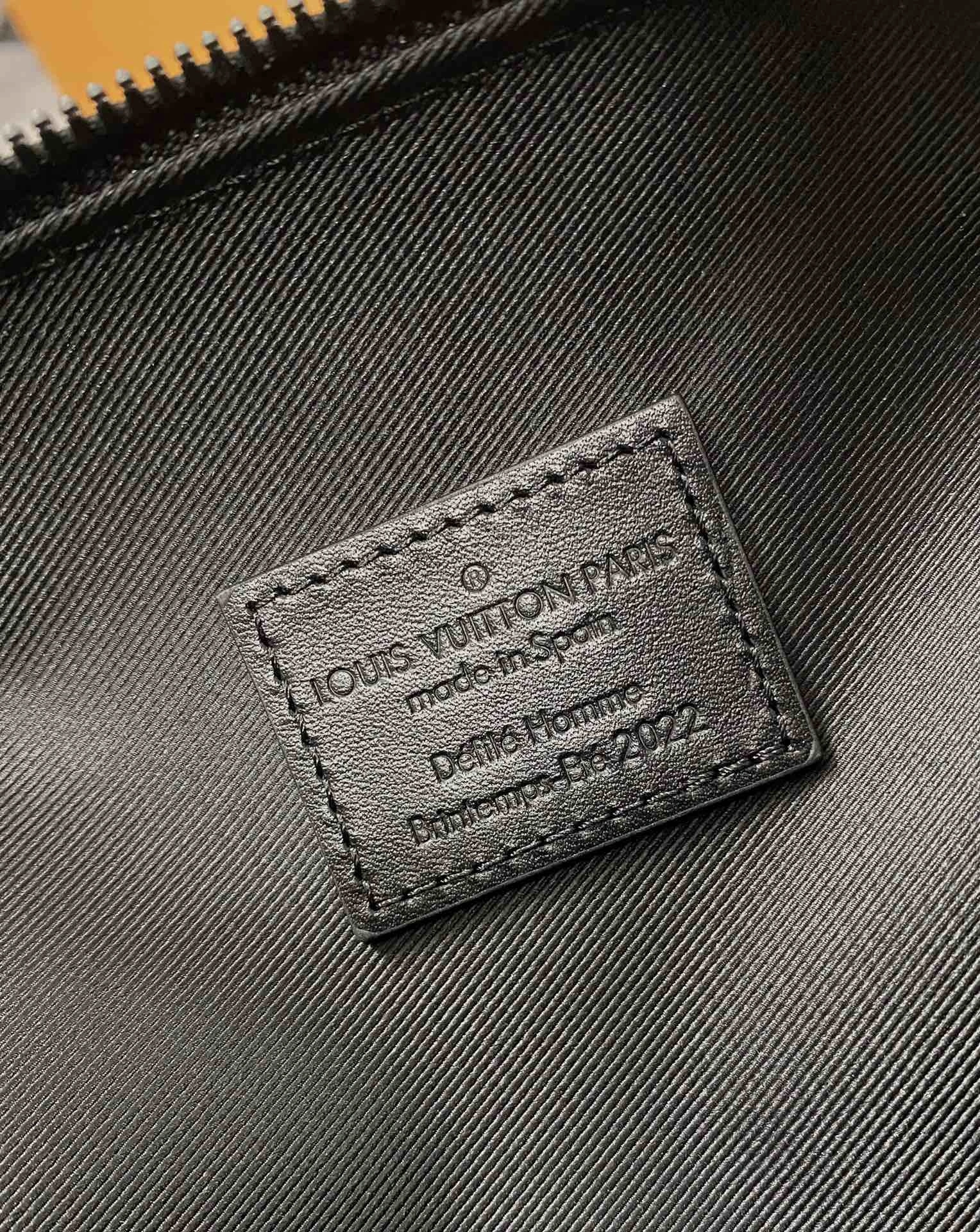 MOMO-- 8V M45935 high quality version Handle Soft Trunk item:E-B808A1234