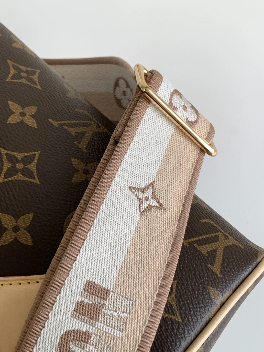 MOMO-- 8V M46222 high quality version cowhide 𝐒𝐩𝐞𝐞𝐝𝐲 𝐁𝐚𝐧𝐝𝐨𝐮𝐥𝐢è𝐫𝐞 𝟐𝟎 item:E-B177I2032