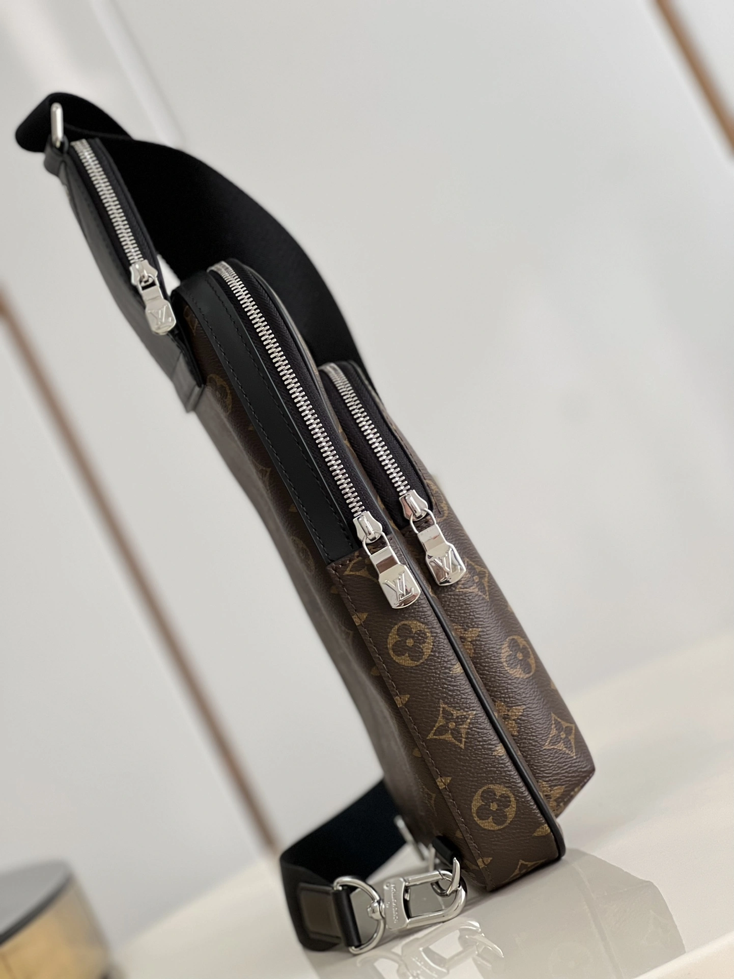 &MOMO-- 8V M46327 high quality version Avenue item:E-B109A1764